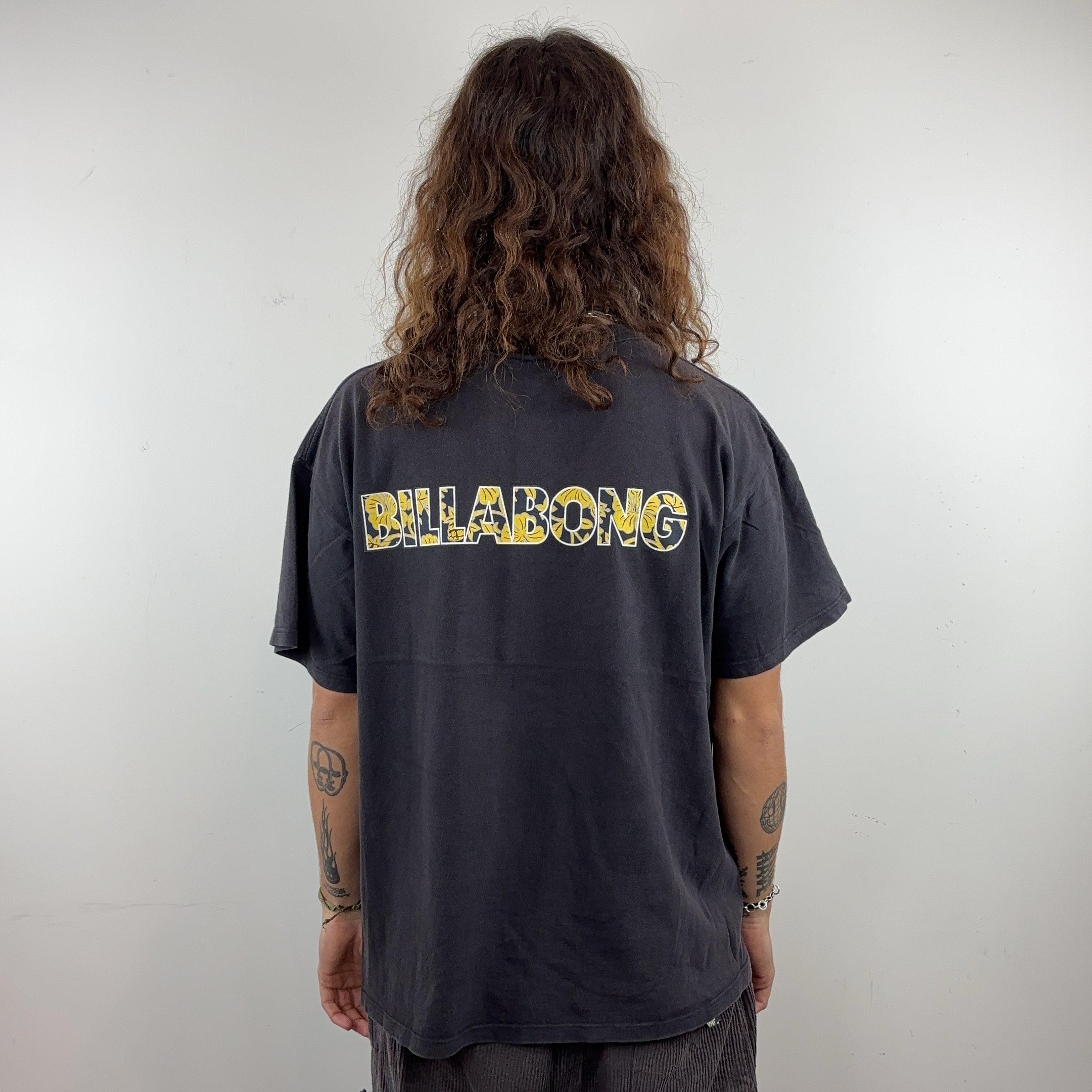 BILLABONG TEE - LARGE