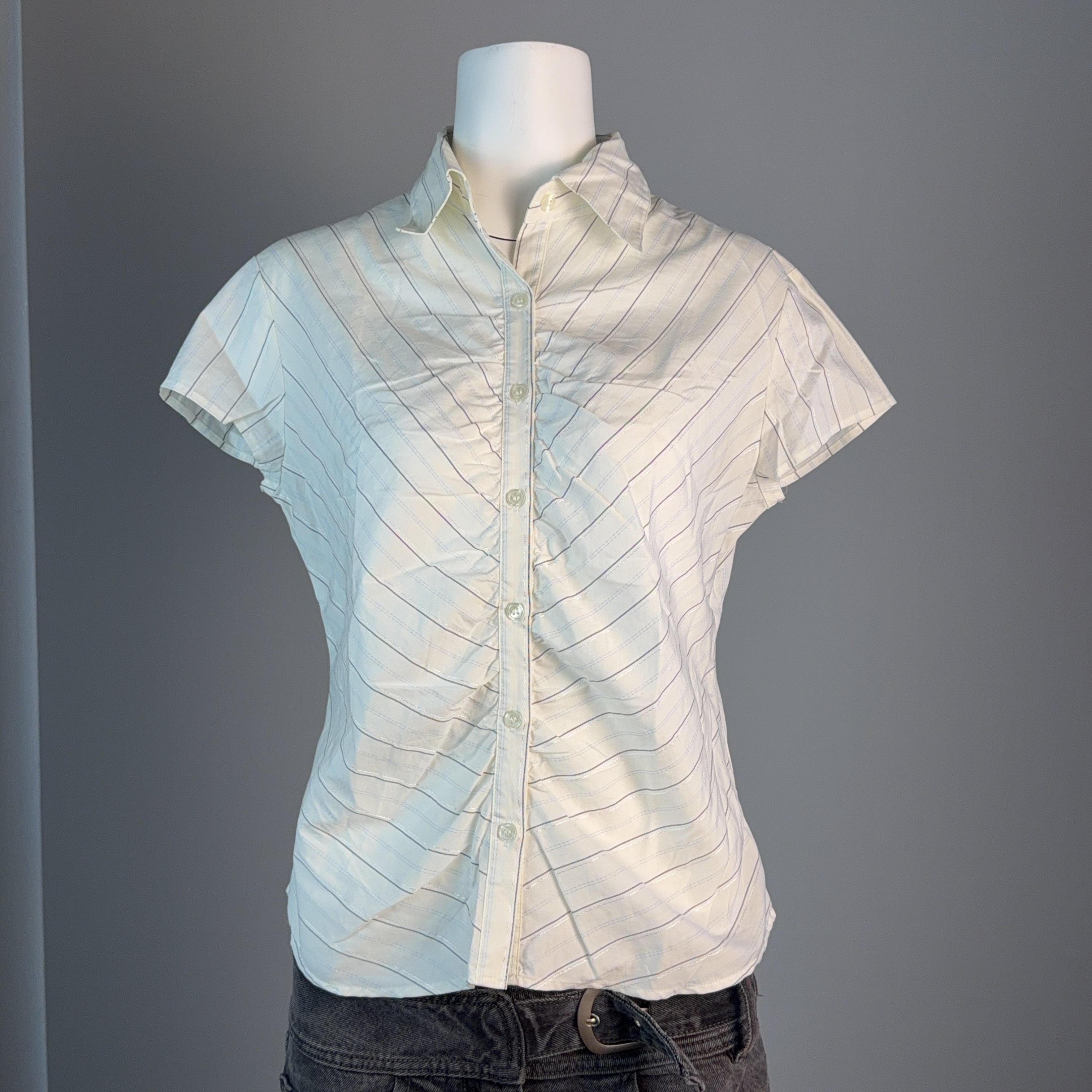 SHIRT - MEDIUM