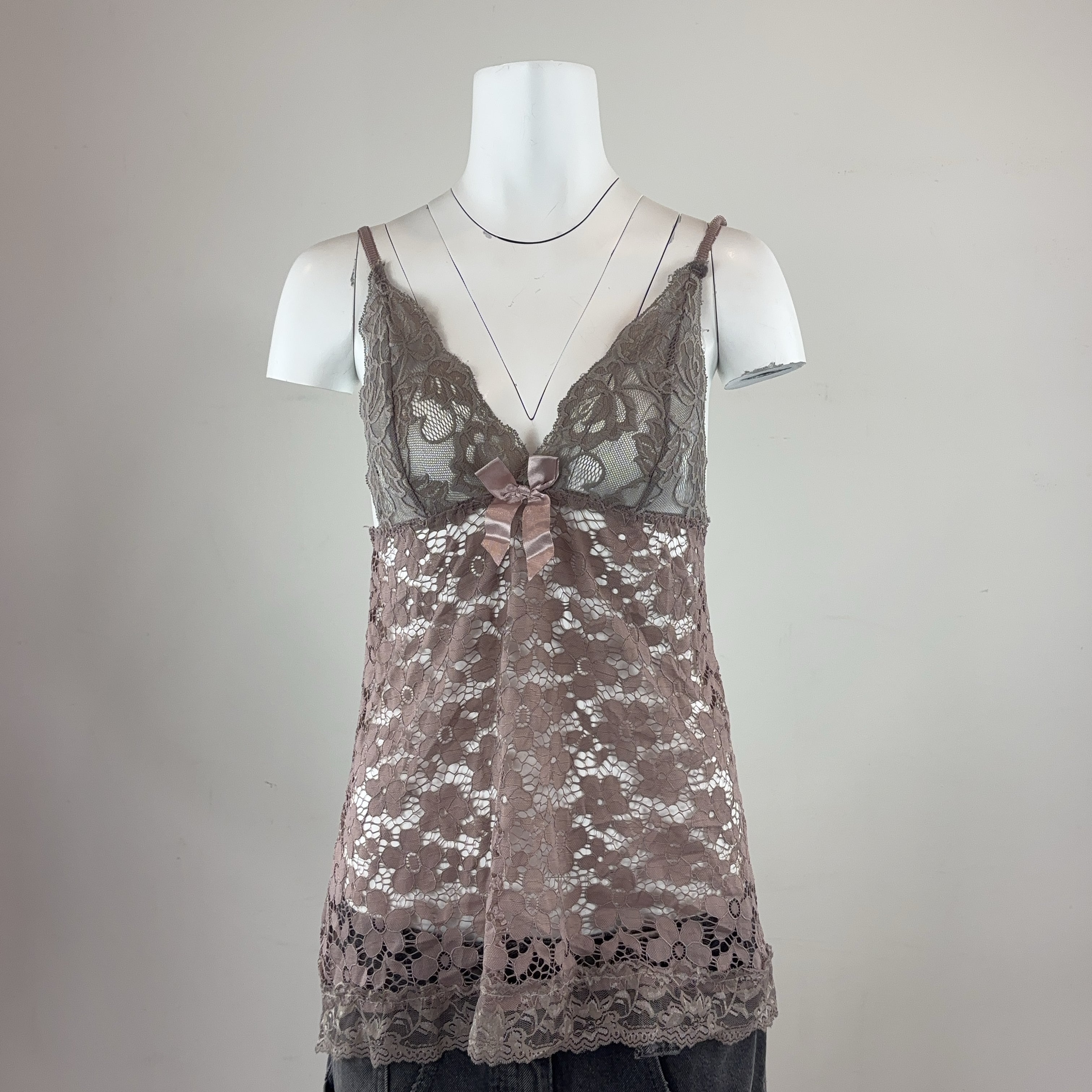 FLORAL LACE TOP - MEDIUM