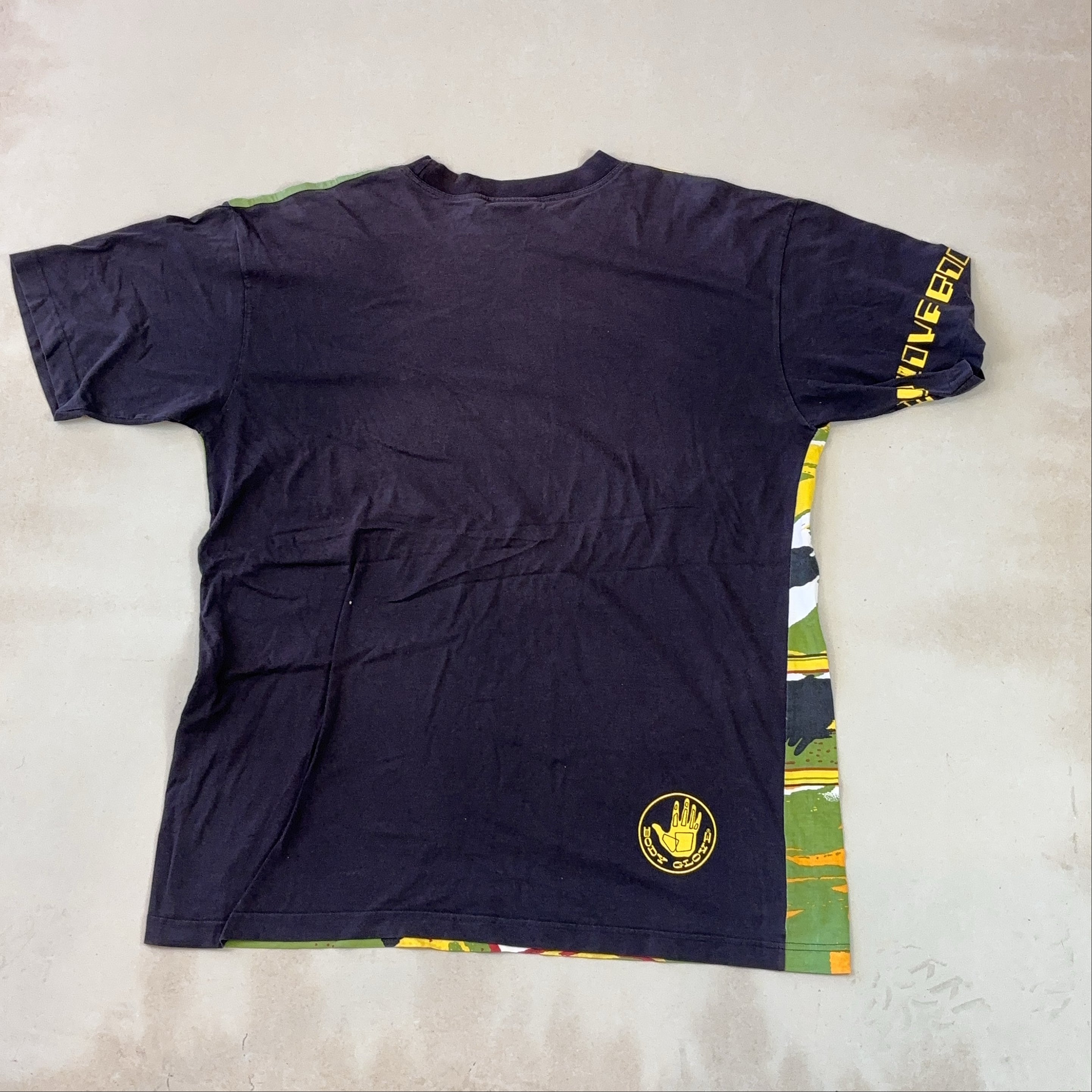 BODY GLOVE TEE - X LARGE