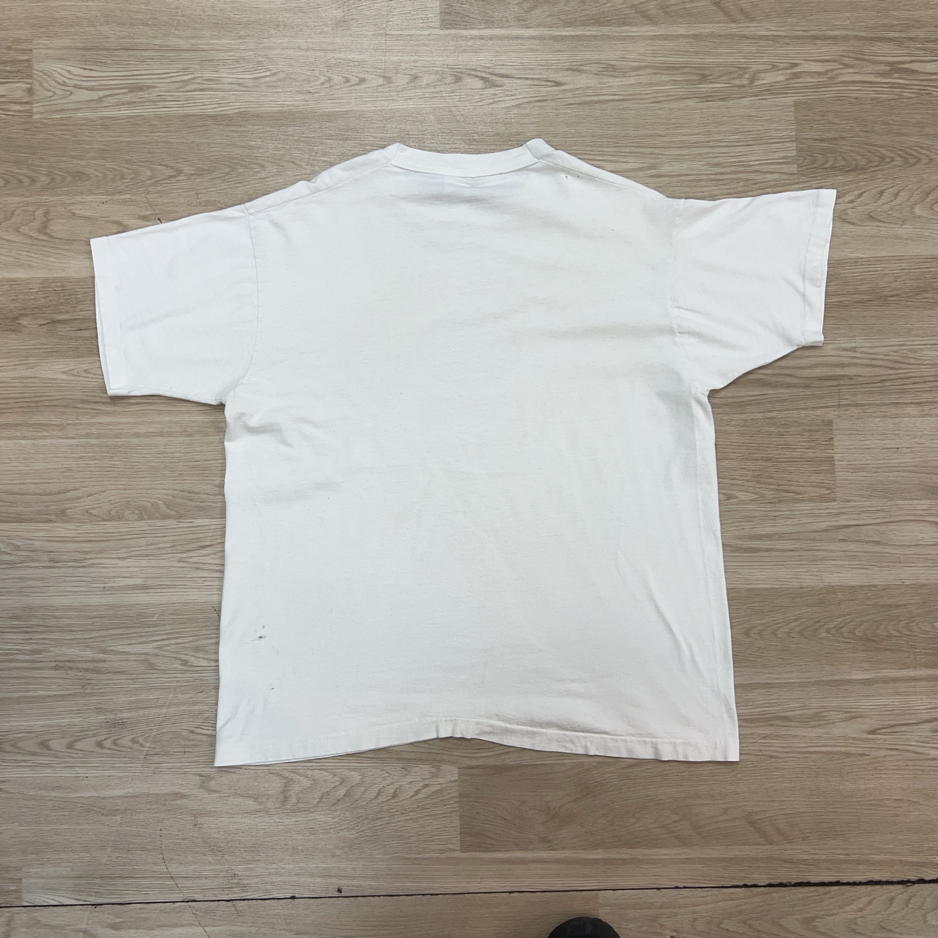 FRUIT OF THE LOOM TEE - LARGE