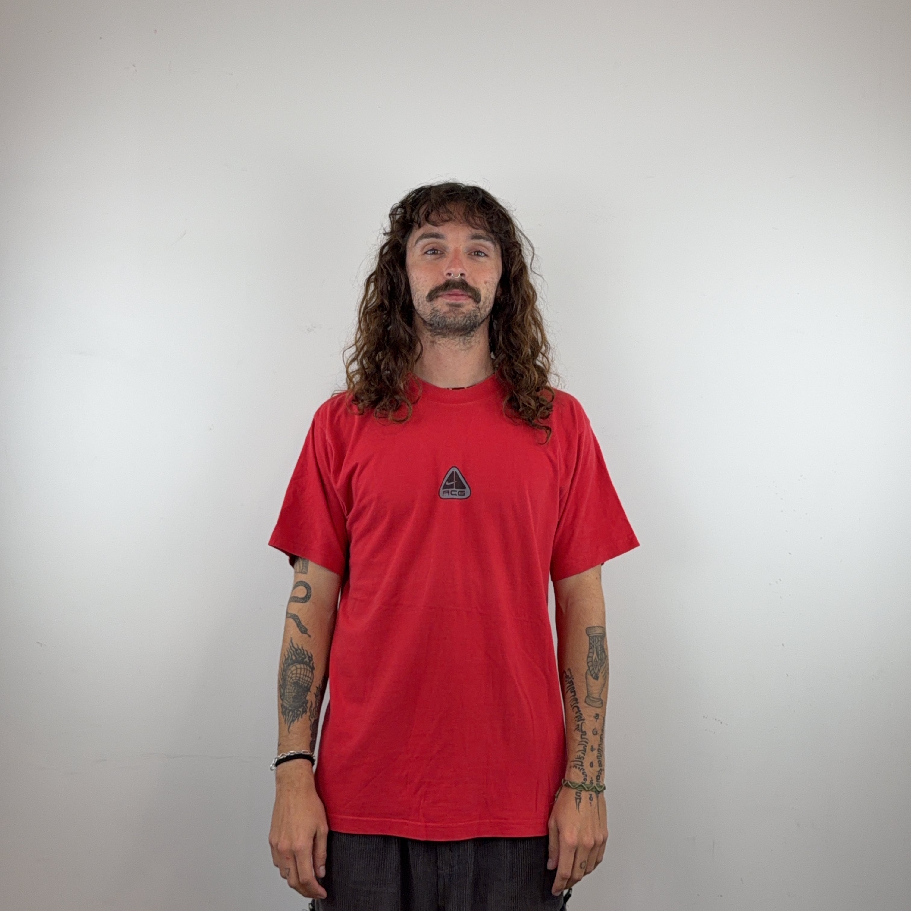 NIKE TEE - LARGE