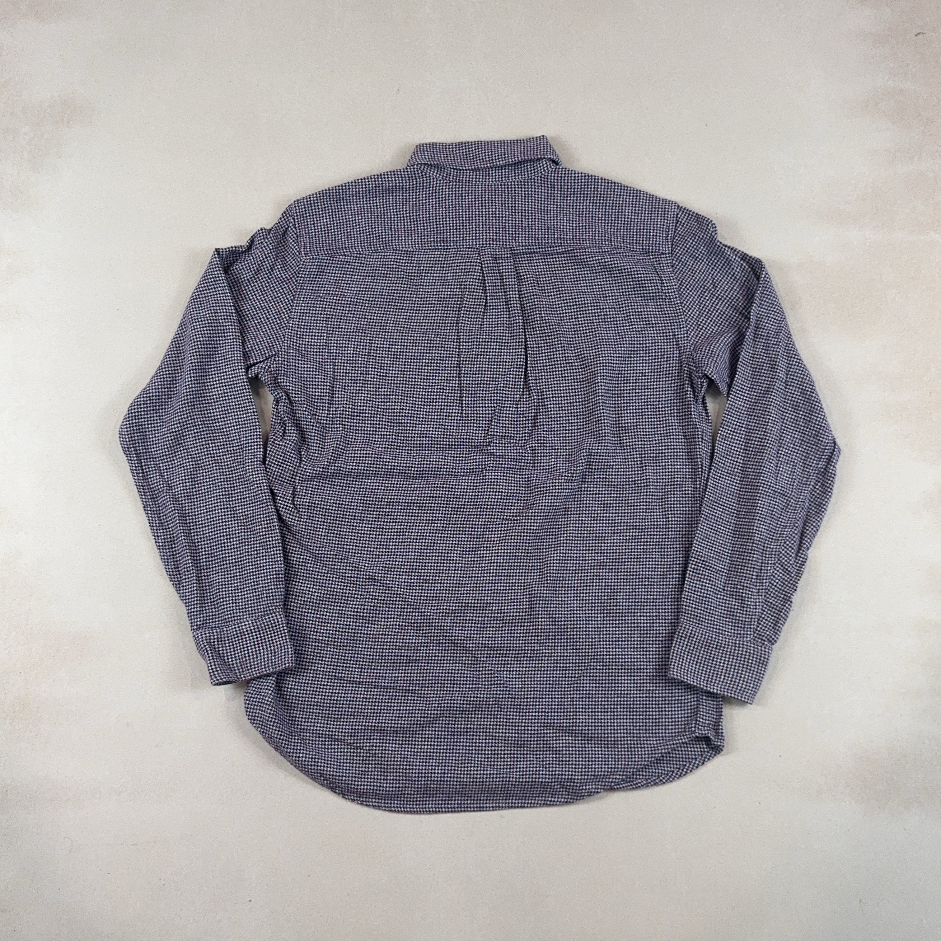 GAP SHIRT - X SMALL