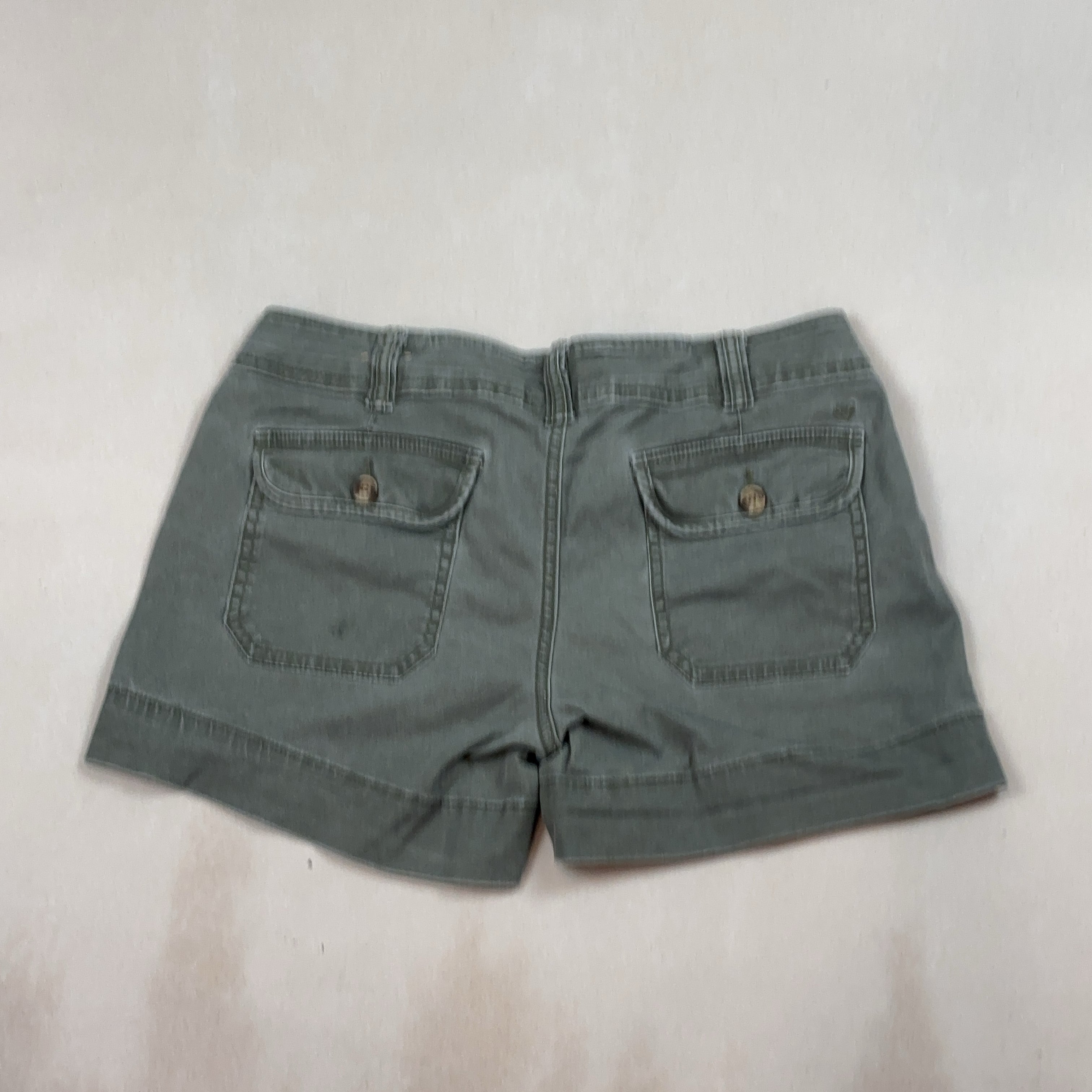 AMERICAN EAGLE OUTFITTERS SHORTS - SMALL