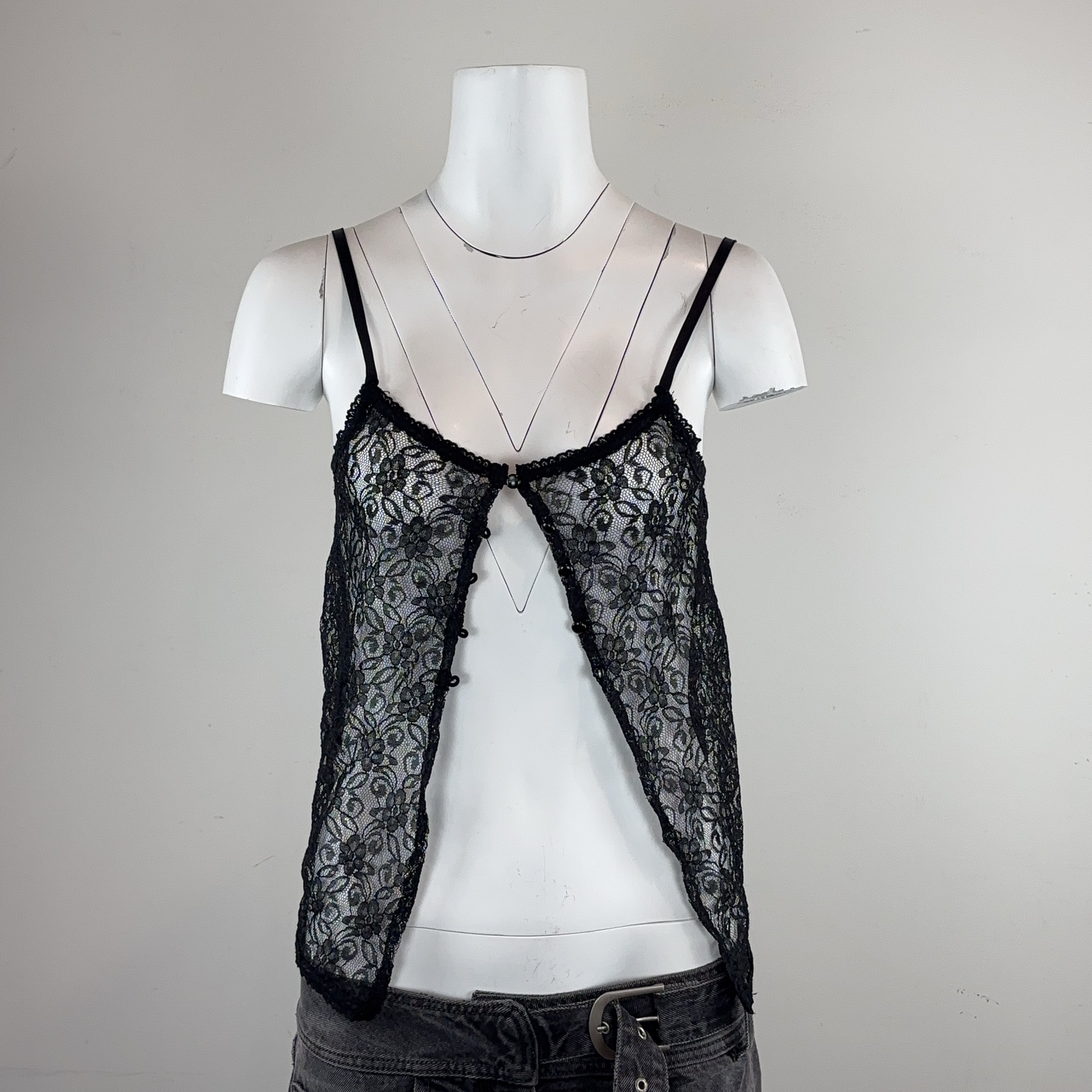 LACE TOP - SMALL
