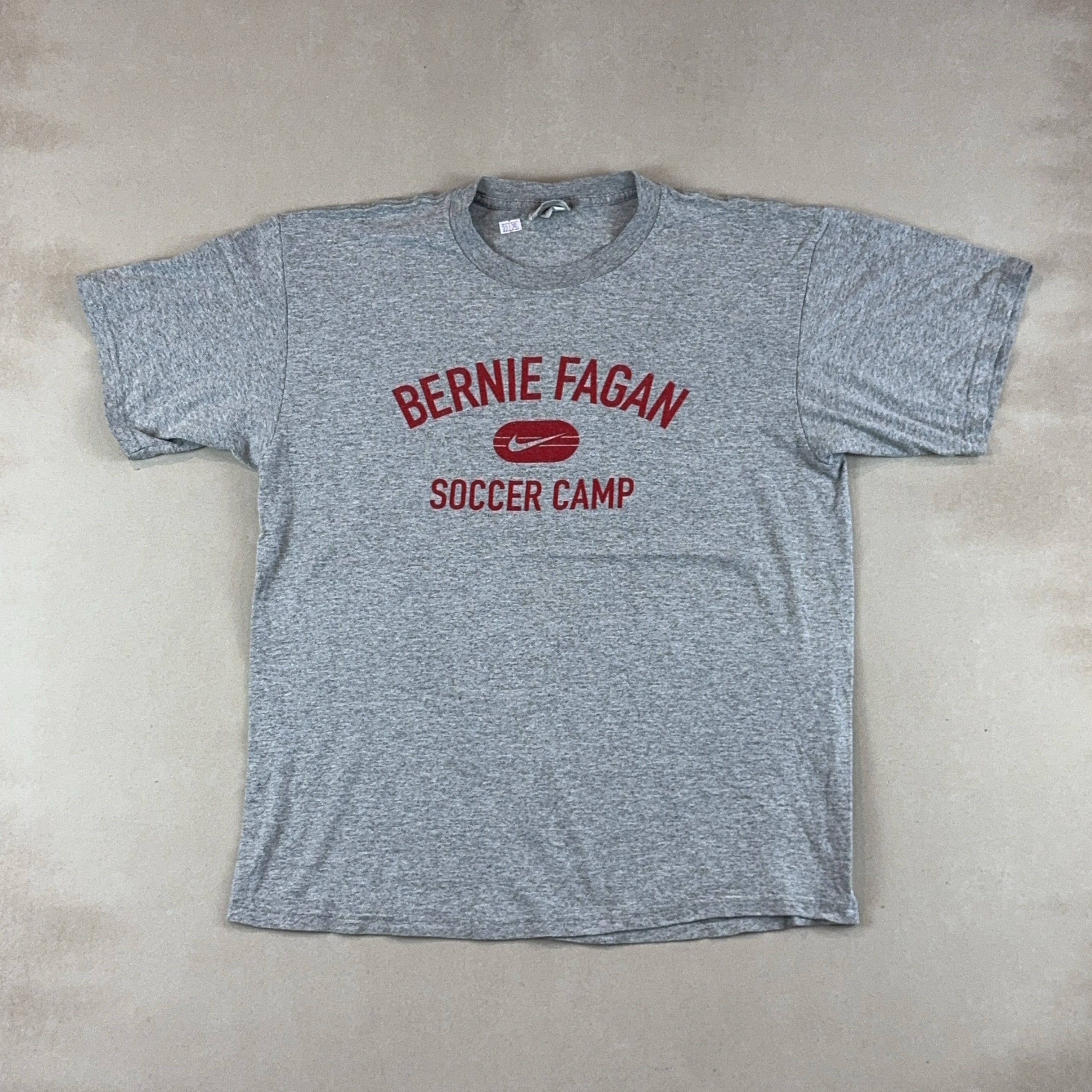 NIKE SOCCER TEE - LARGE