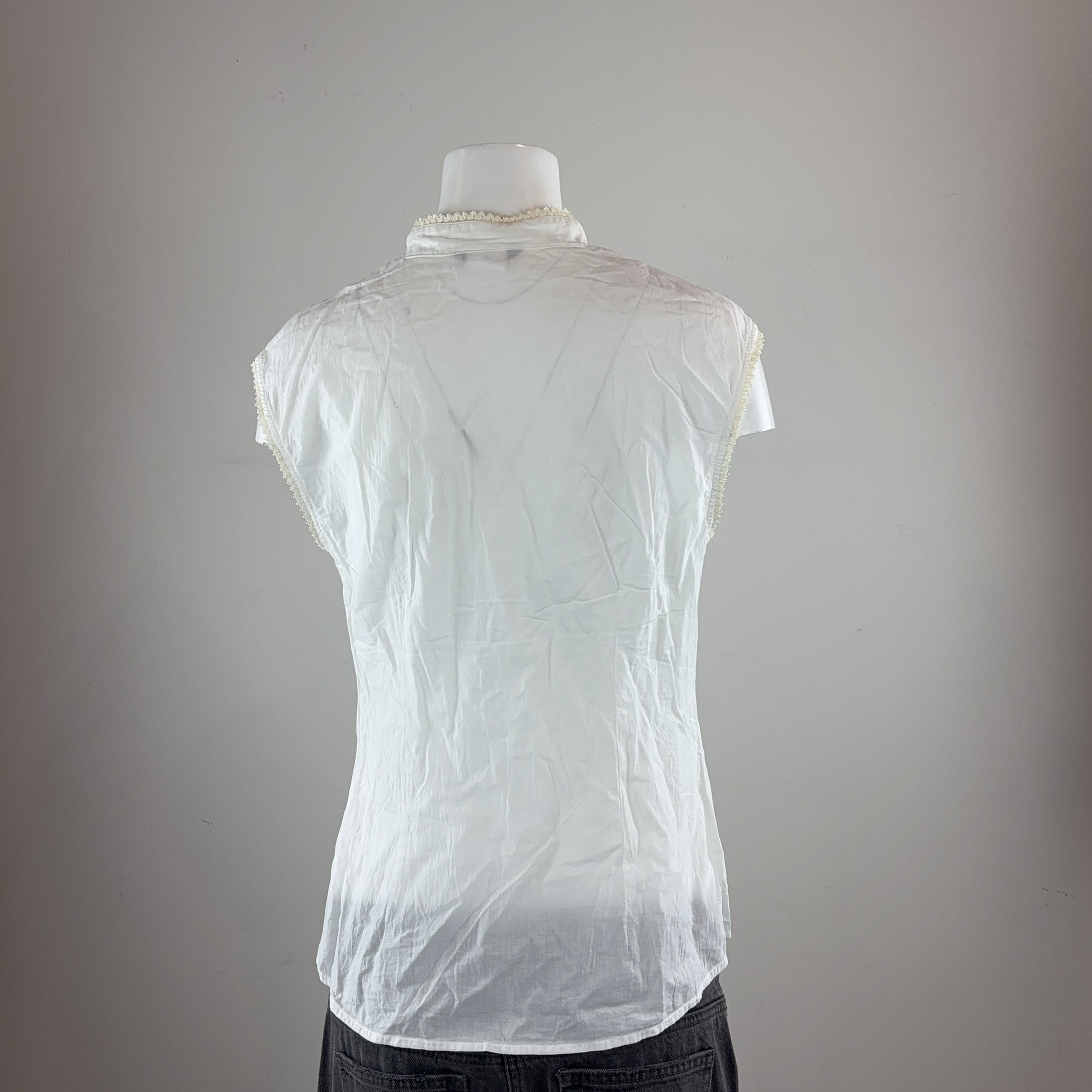 WHITE BLOUSE - SMALL