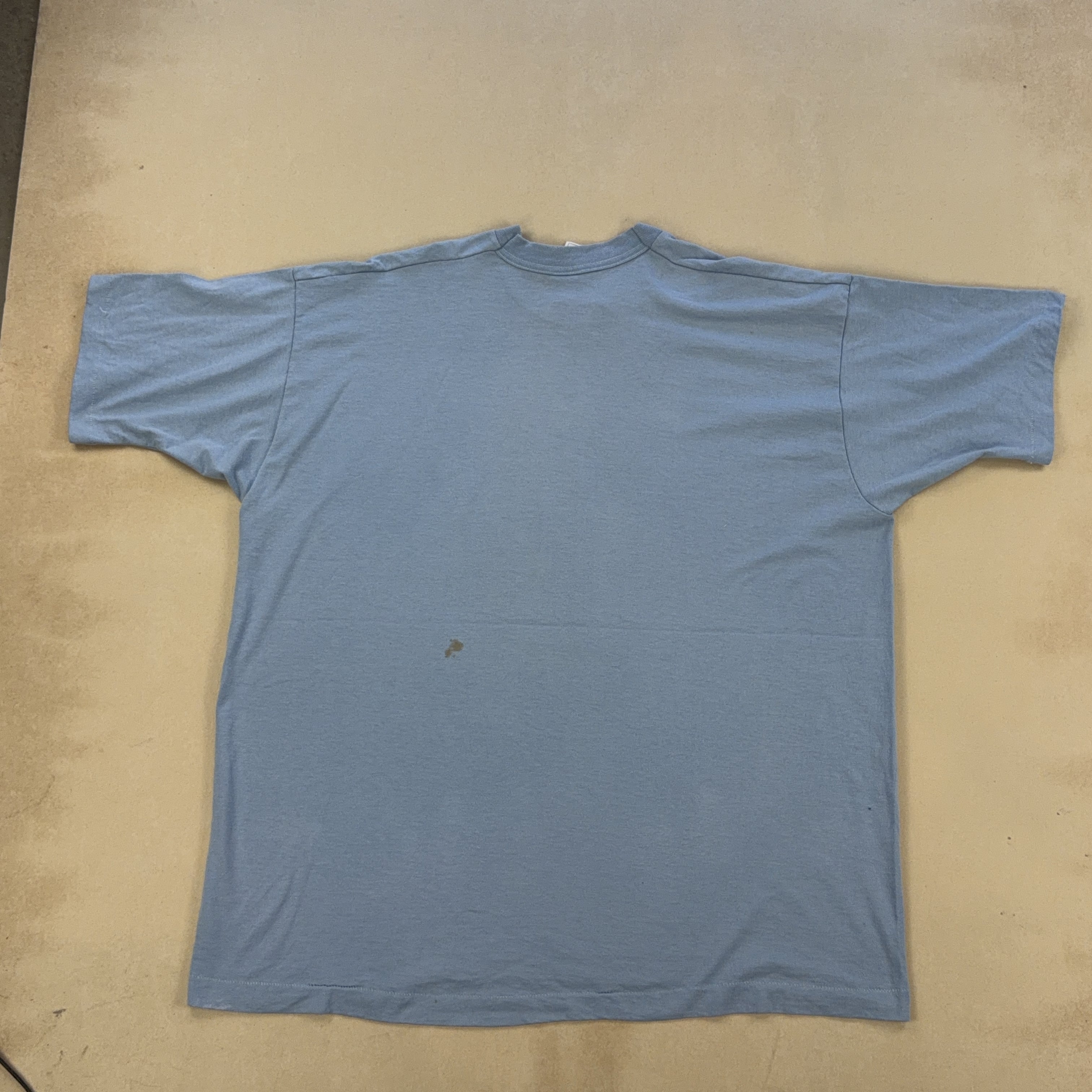 GRAPHIC TEE - 2X LARGE