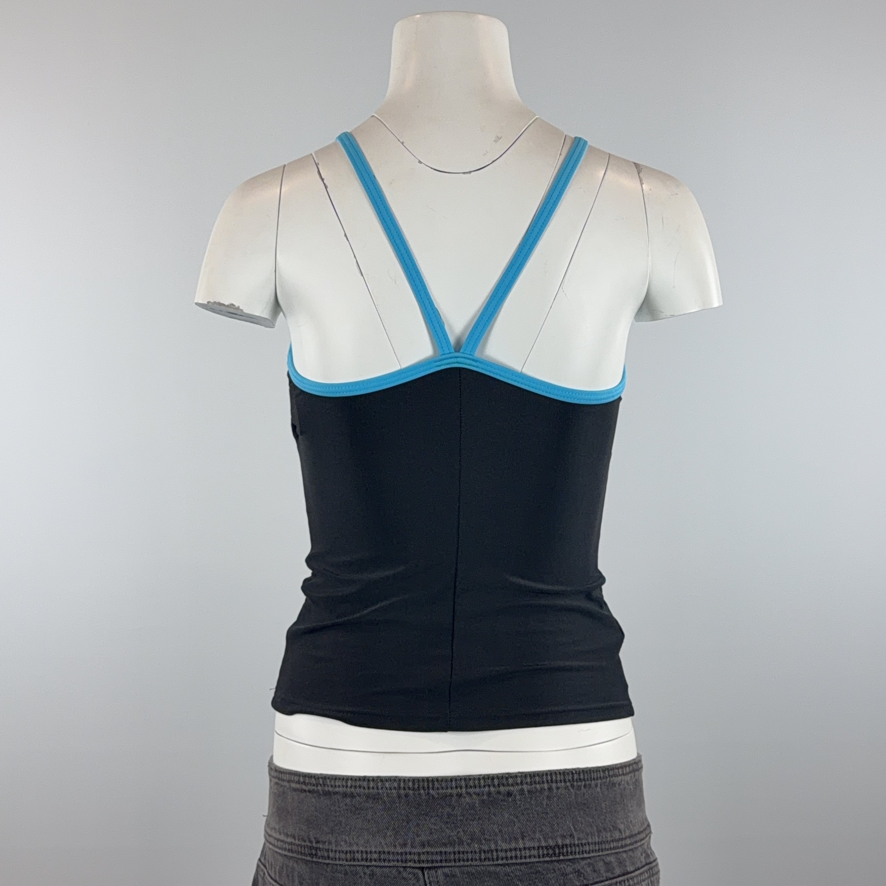 NICE CLAUP TOP - SMALL