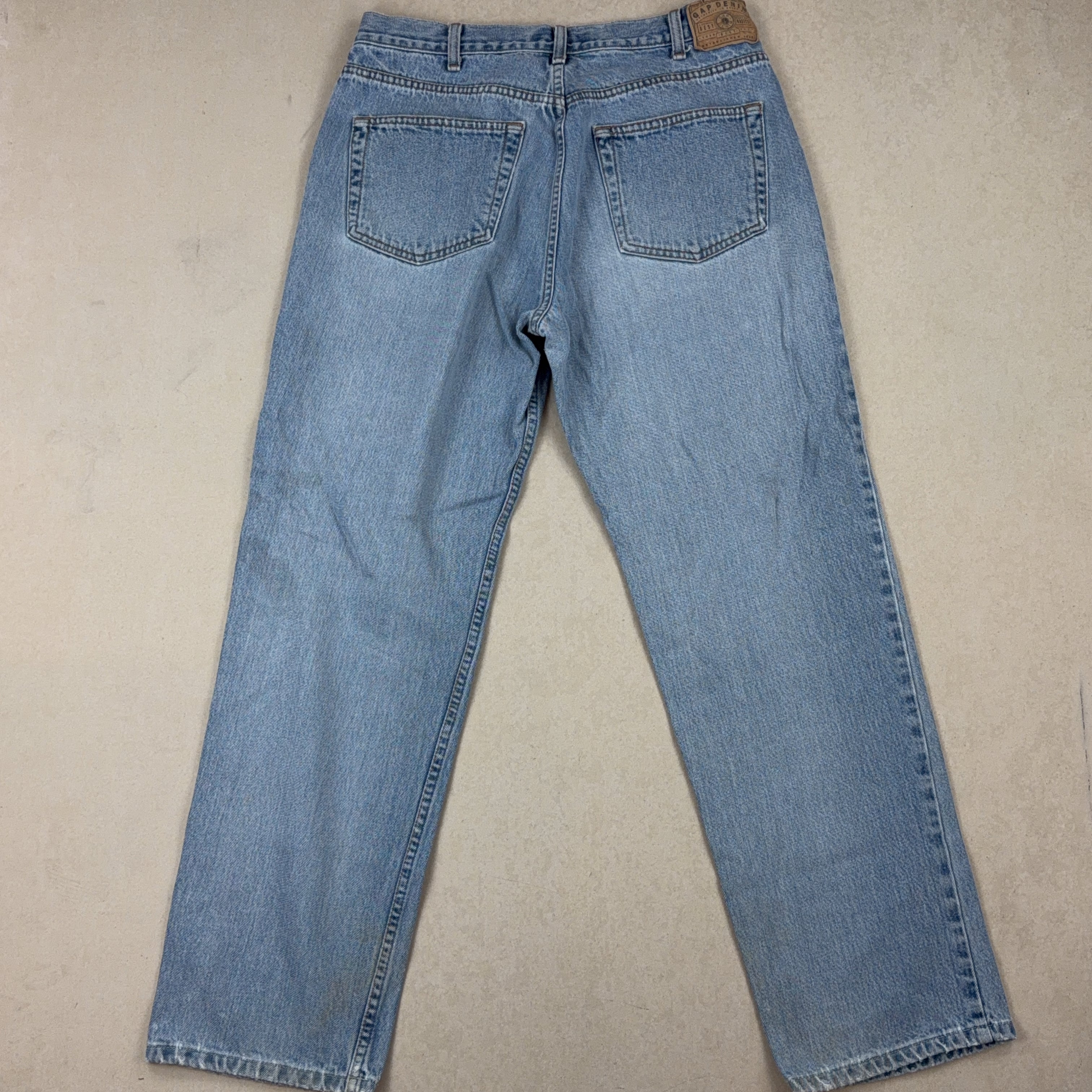 GAP JEANS - MEDIUM