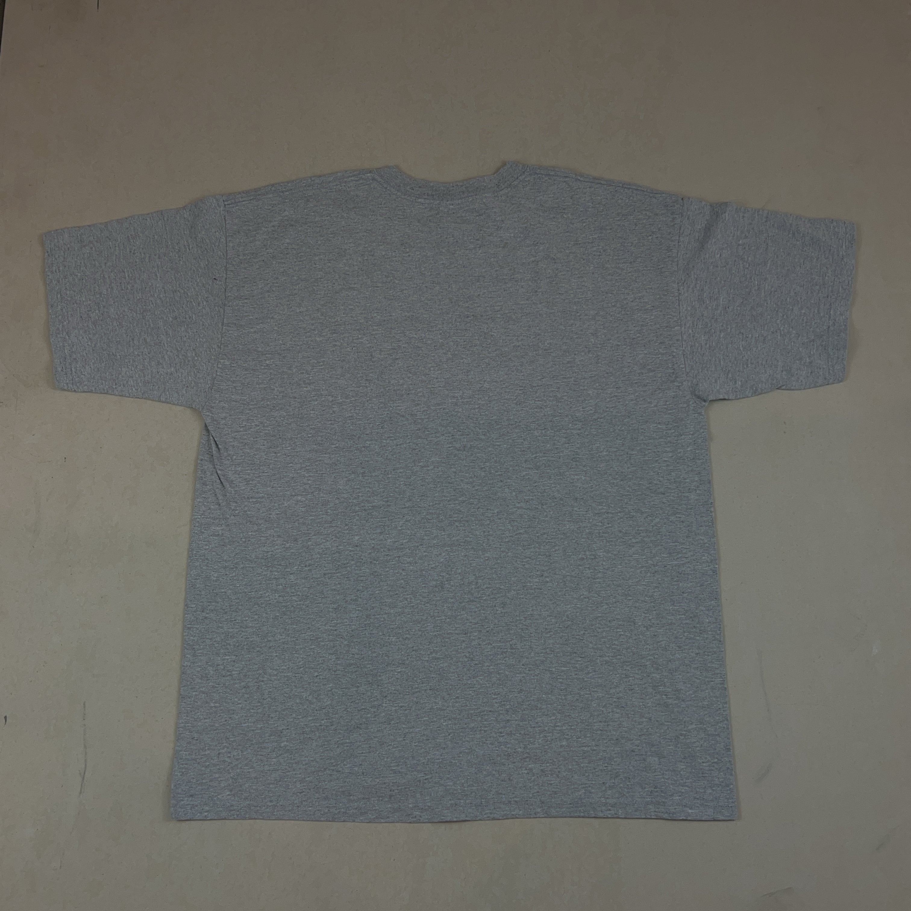 GILDAN TEE - X LARGE