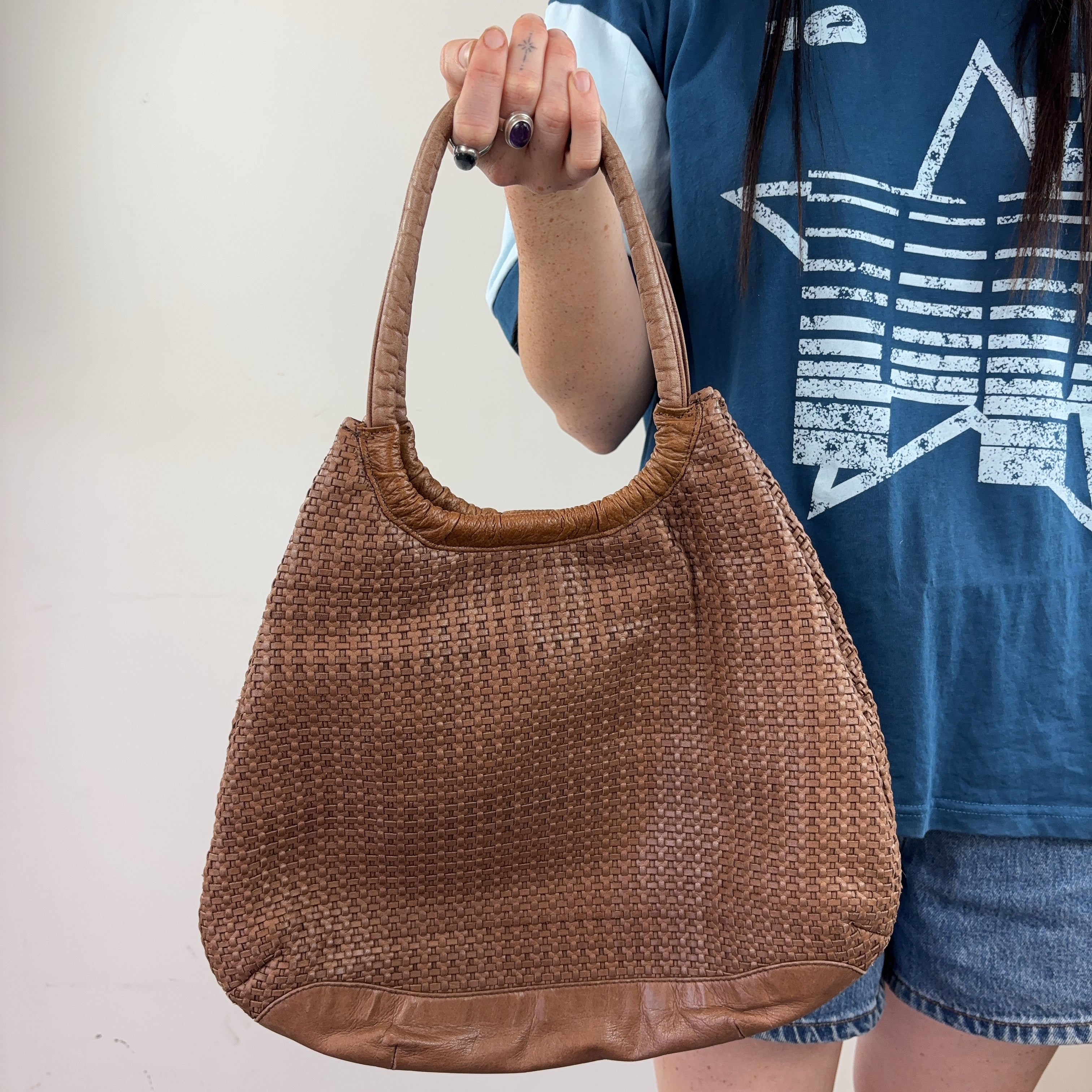 VINTAGE WOVEN HANDBAG - MEDIUM