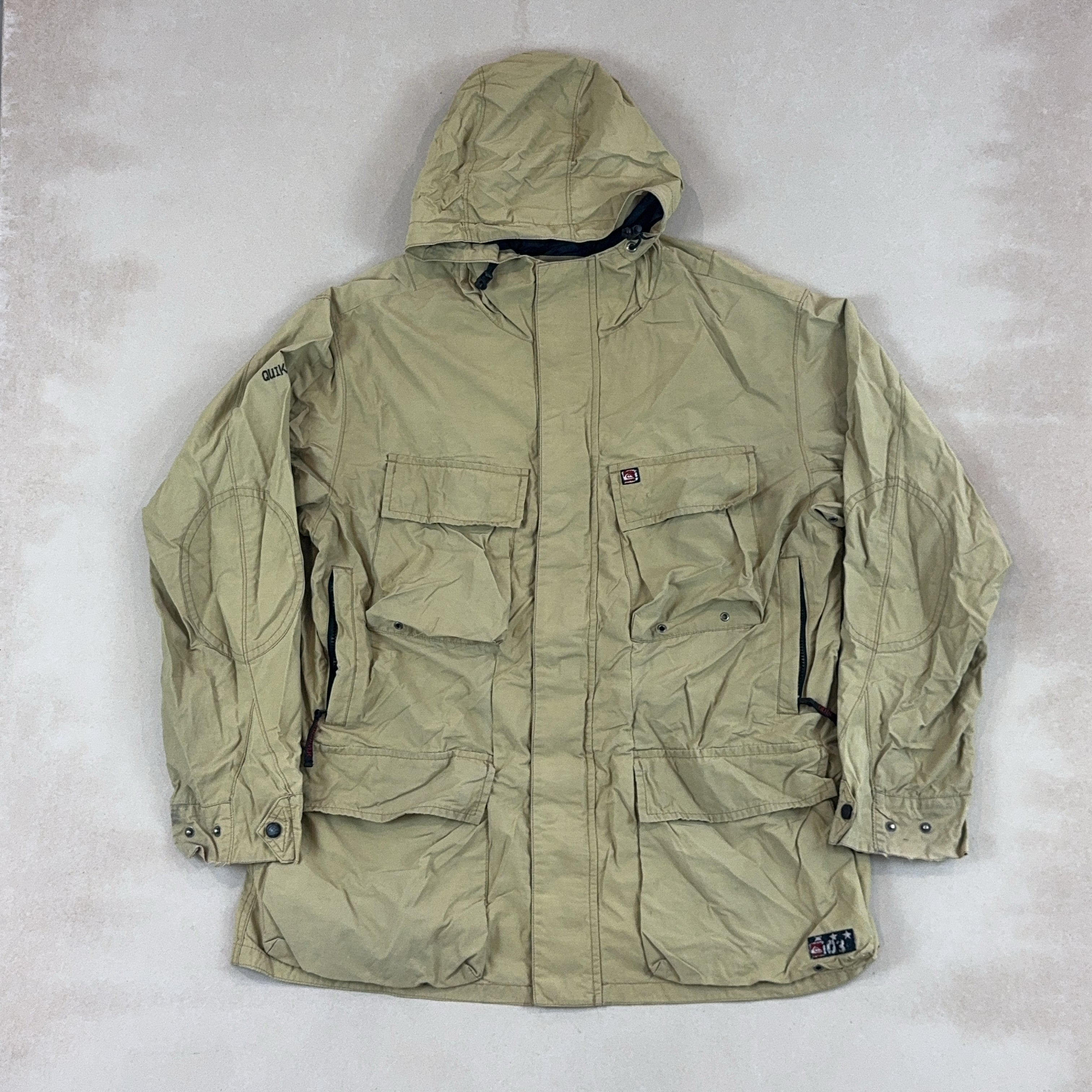 QUIKSILVER JACKET - X LARGE