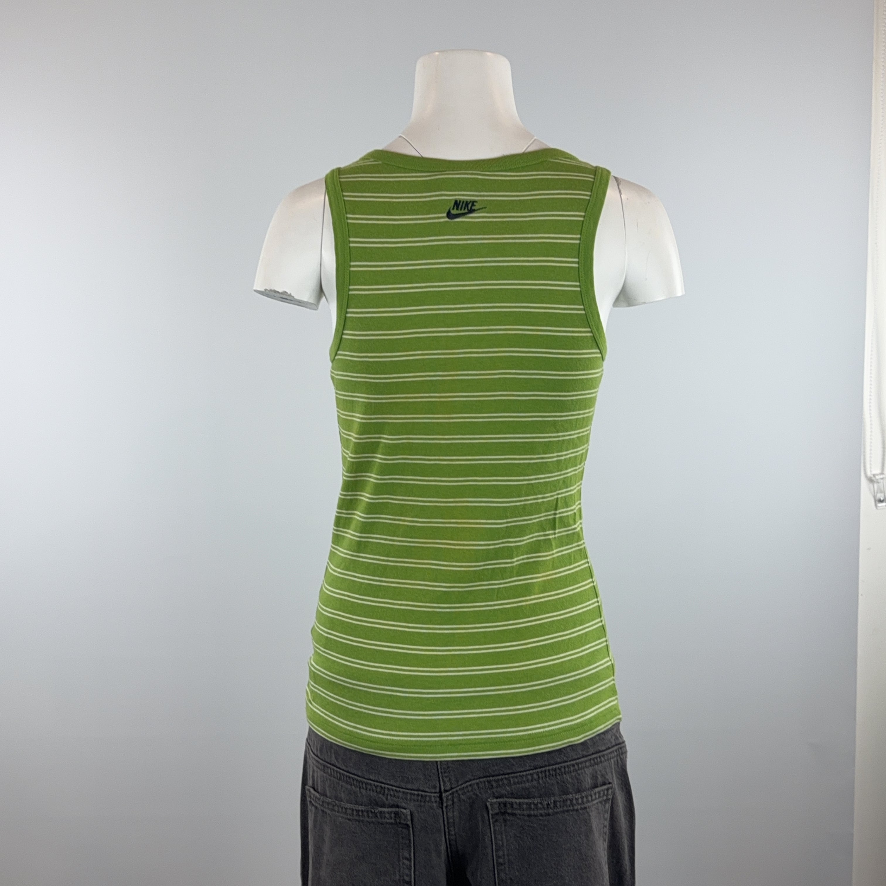 NIKE TOP - MEDIUM