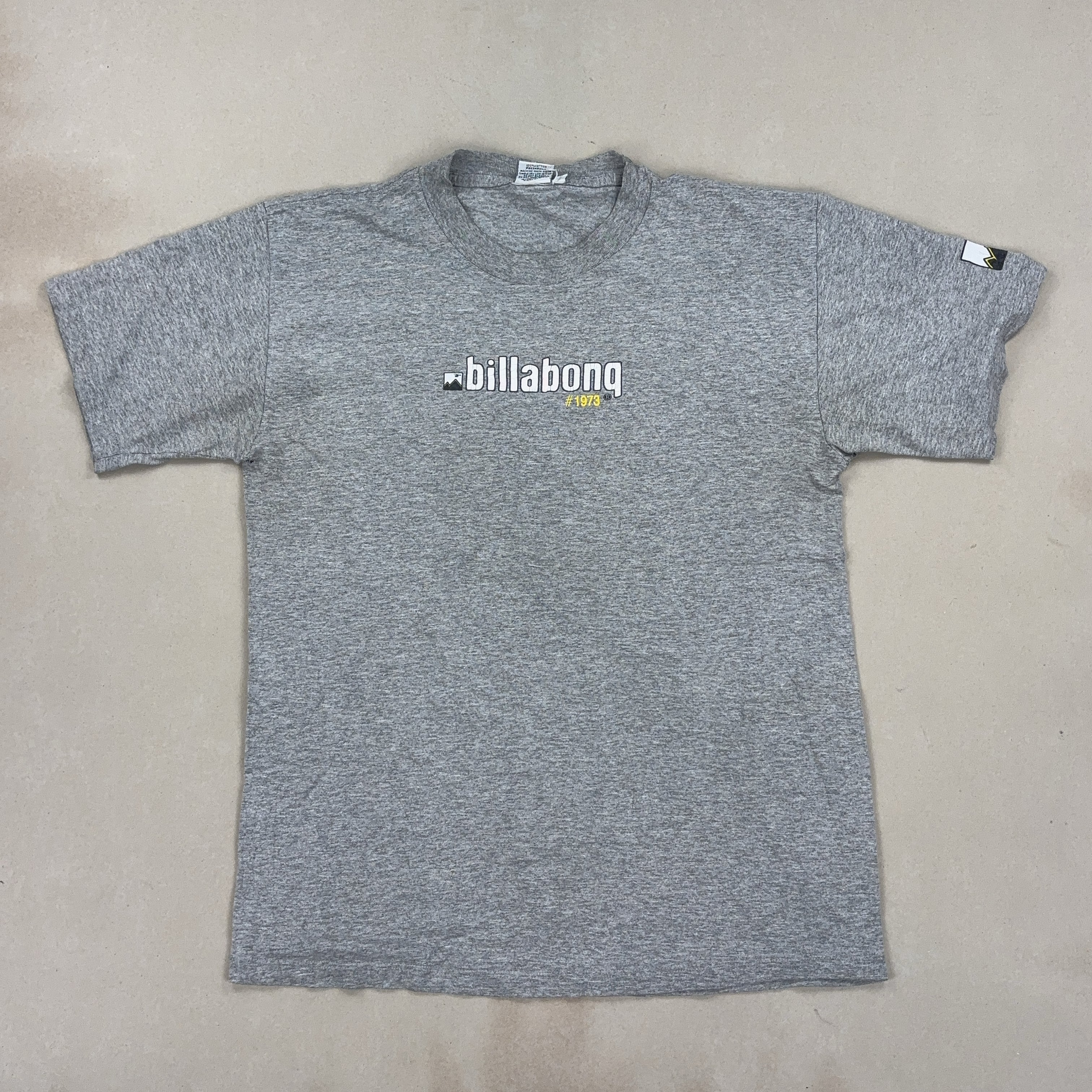 BILLABONG TEE - MEDIUM