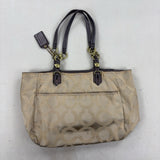 COACH HANDBAG - MEDIUM