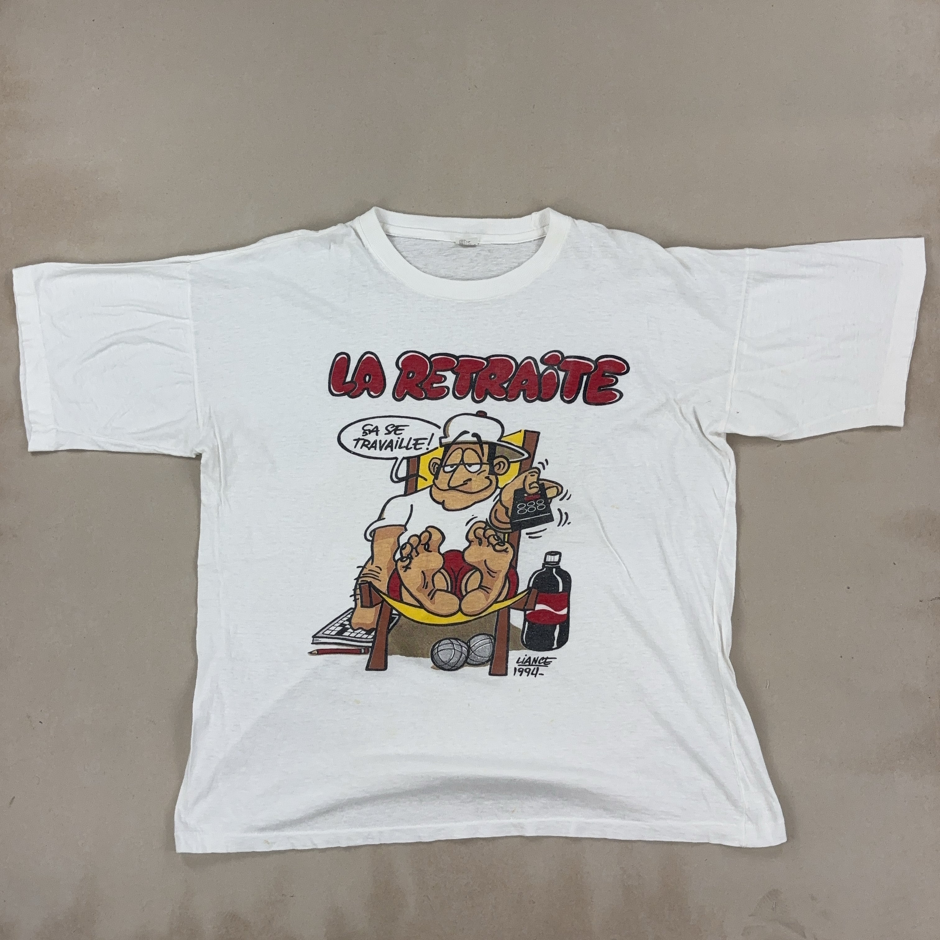 GRAPHIC TEE - MEDIUM