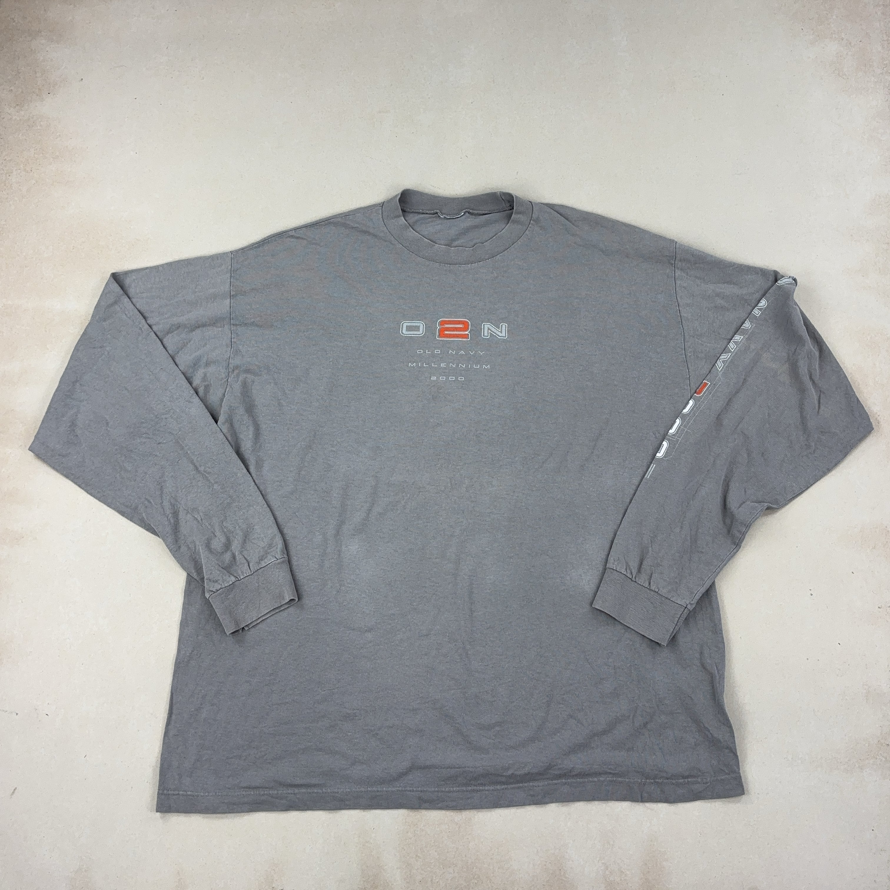 OLD NAVY LONG SLEEVE - LARGE