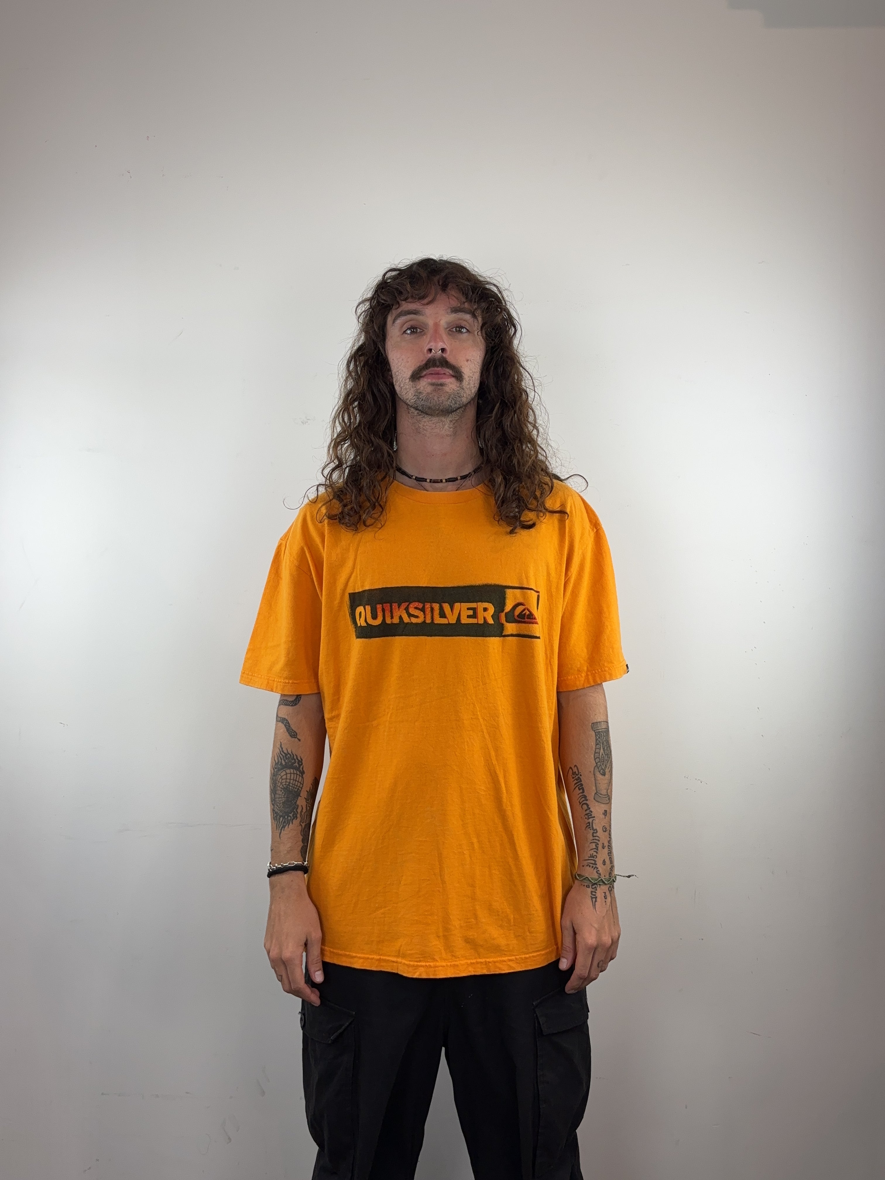 QUIKSILVER TEE - X LARGE