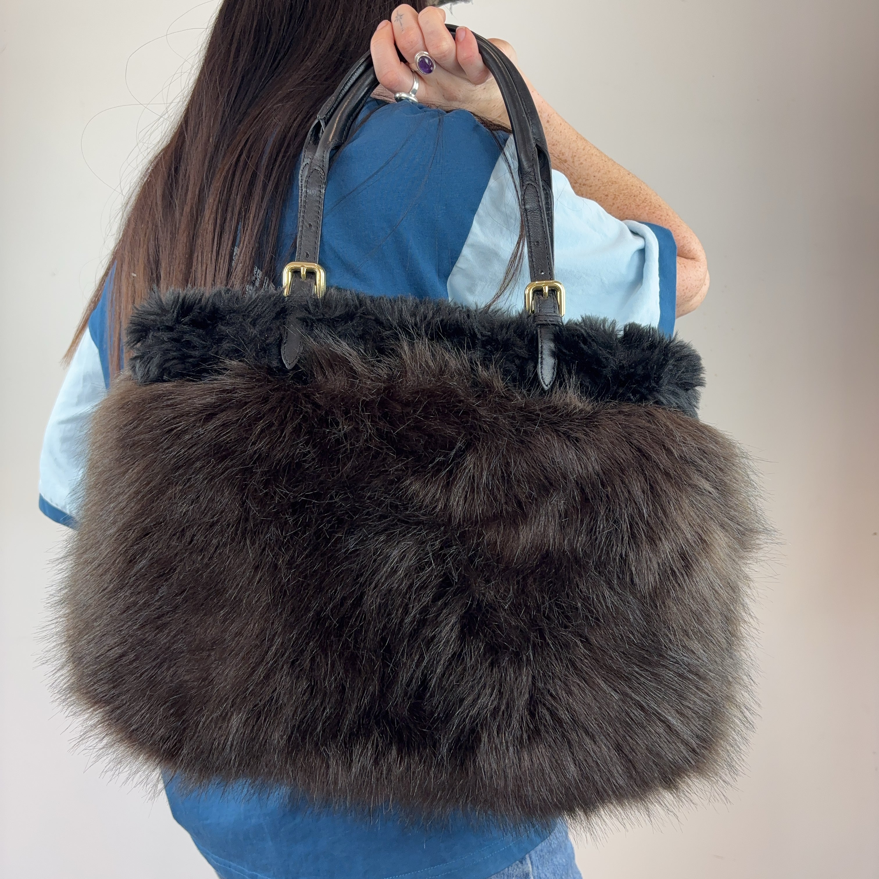 VINTAGE HANDBAG - MEDIUM