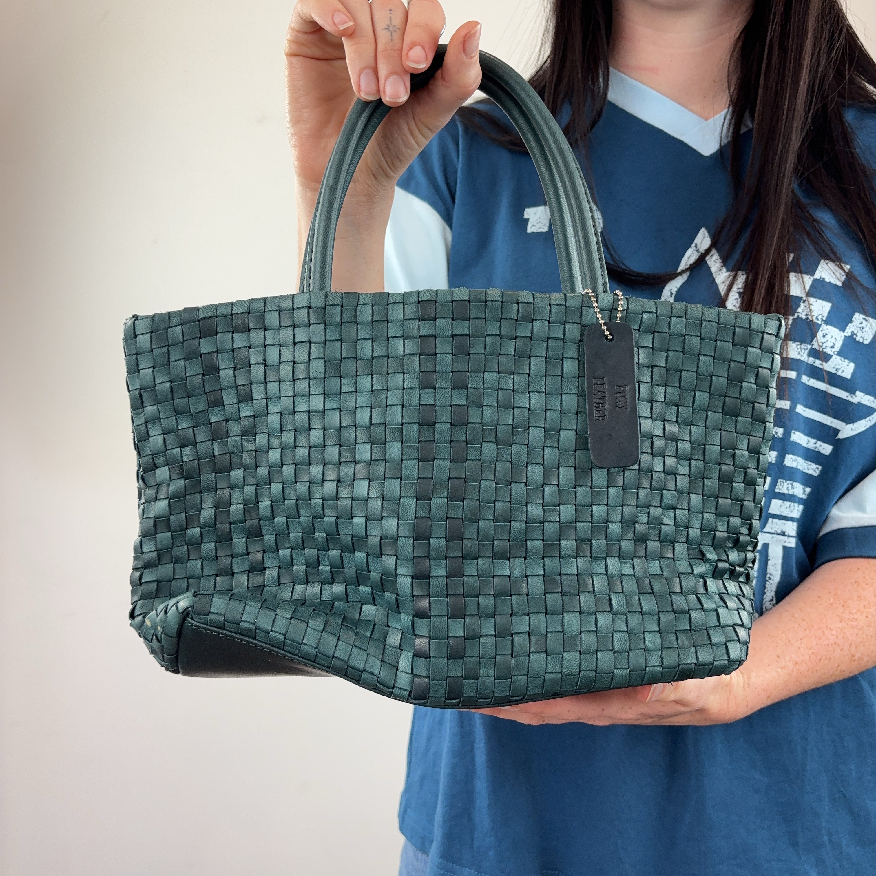 VINTAGE HANDBAG - SMALL