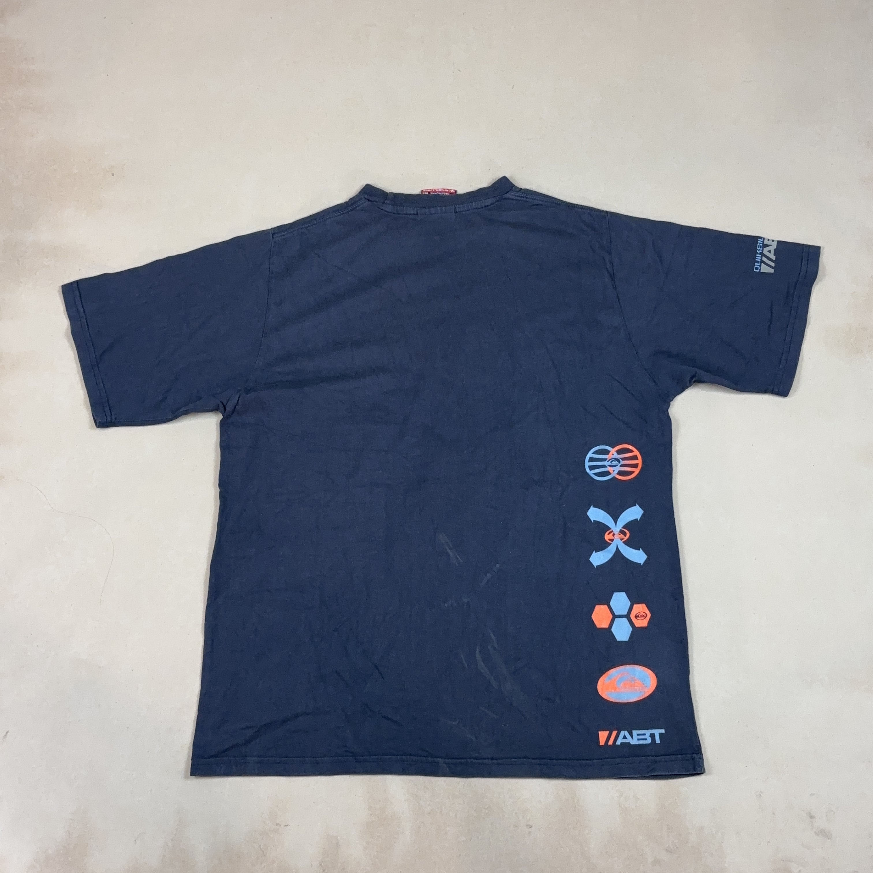 QUIKSILVER TEE - SMALL