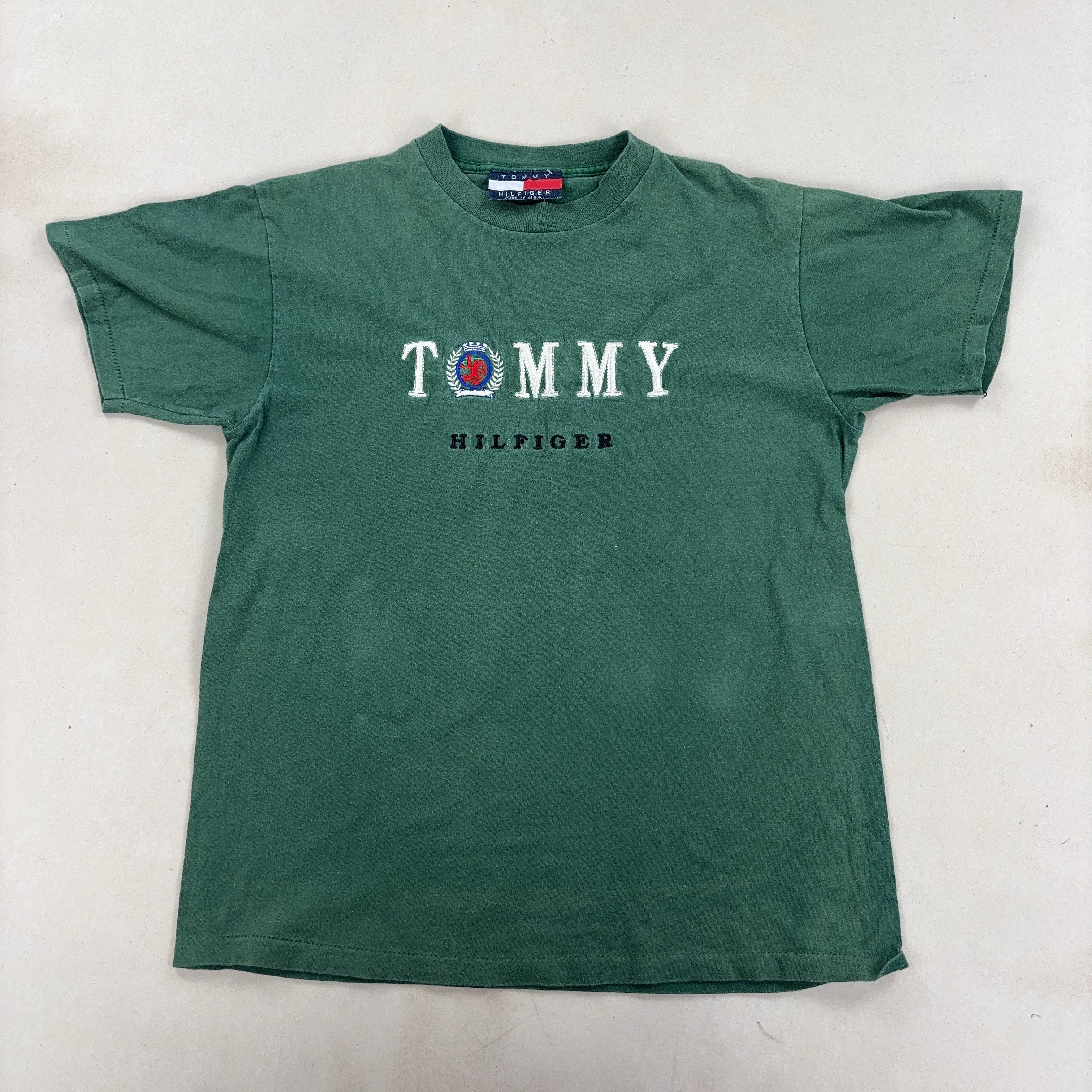 TOMMY HILFIGER TEE - MEDIUM