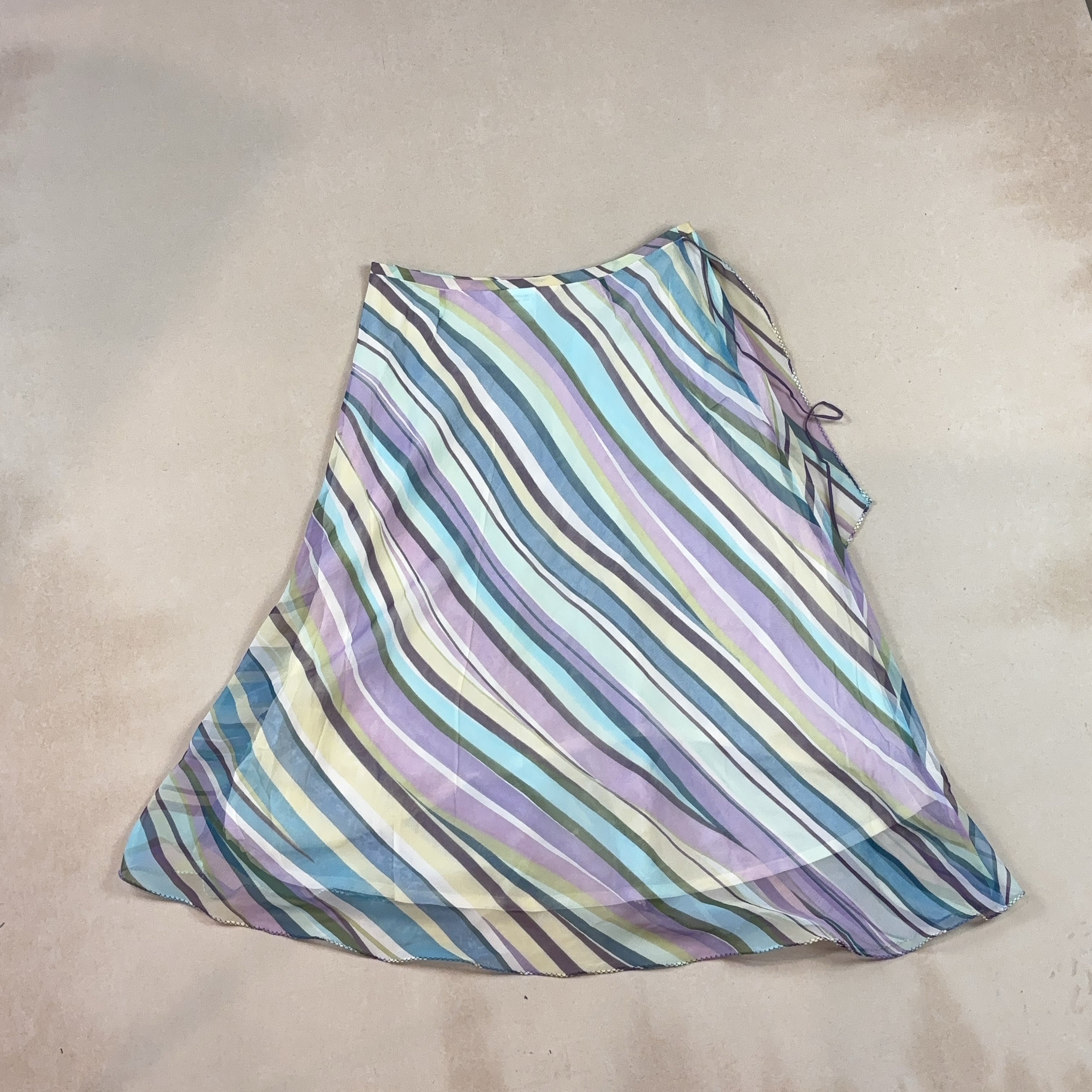 EVER EVA SKIRT - MEDIUM