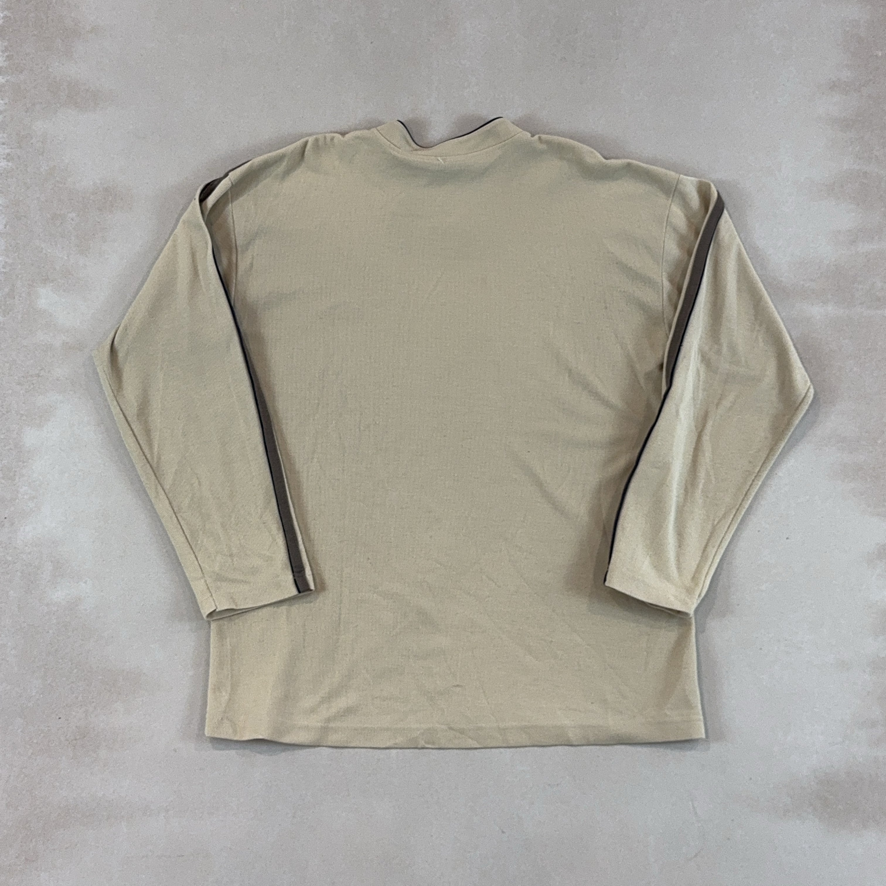 QUIKSILVER LONG SLEEVE - X LARGE