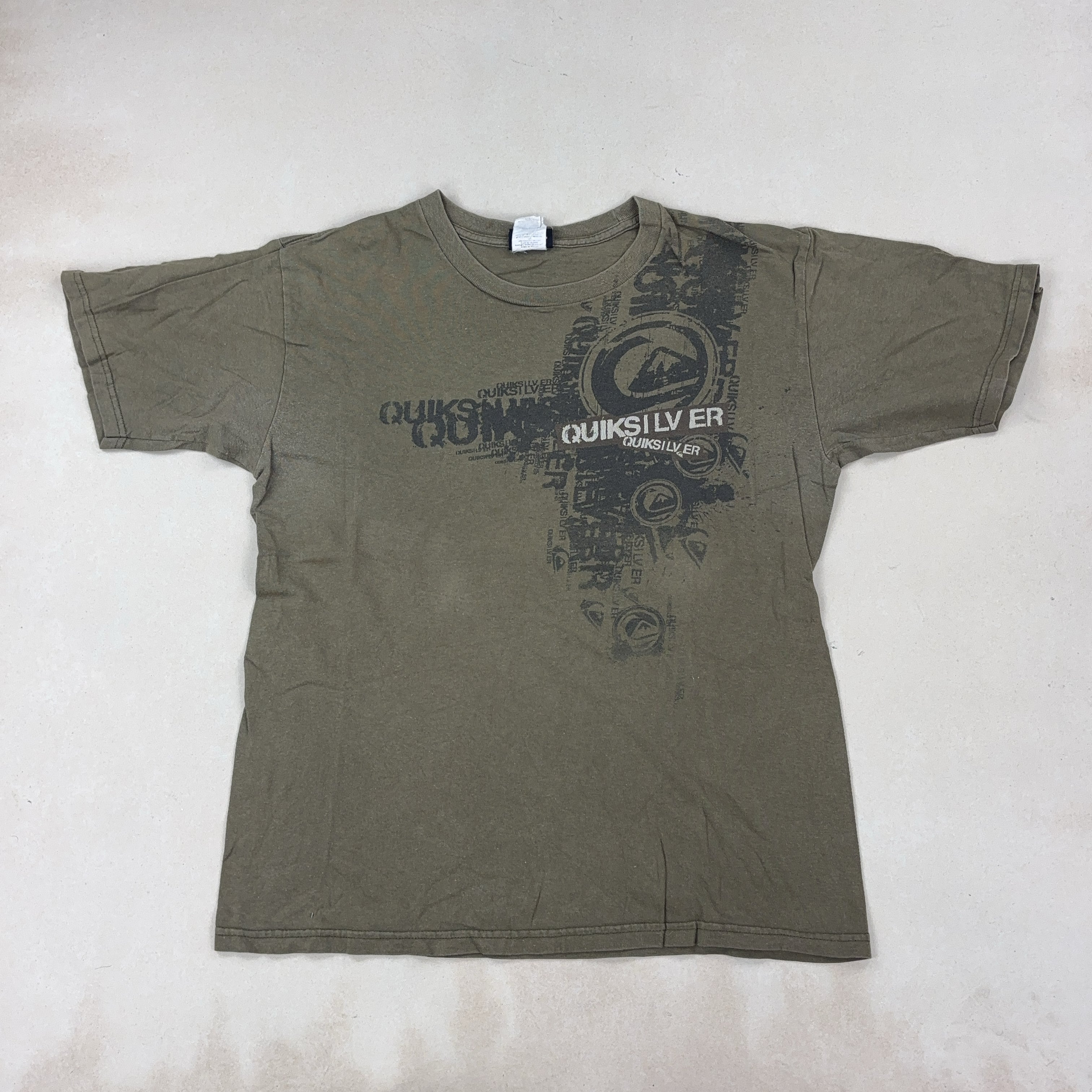 QUIKSILVER TEE - MEDIUM