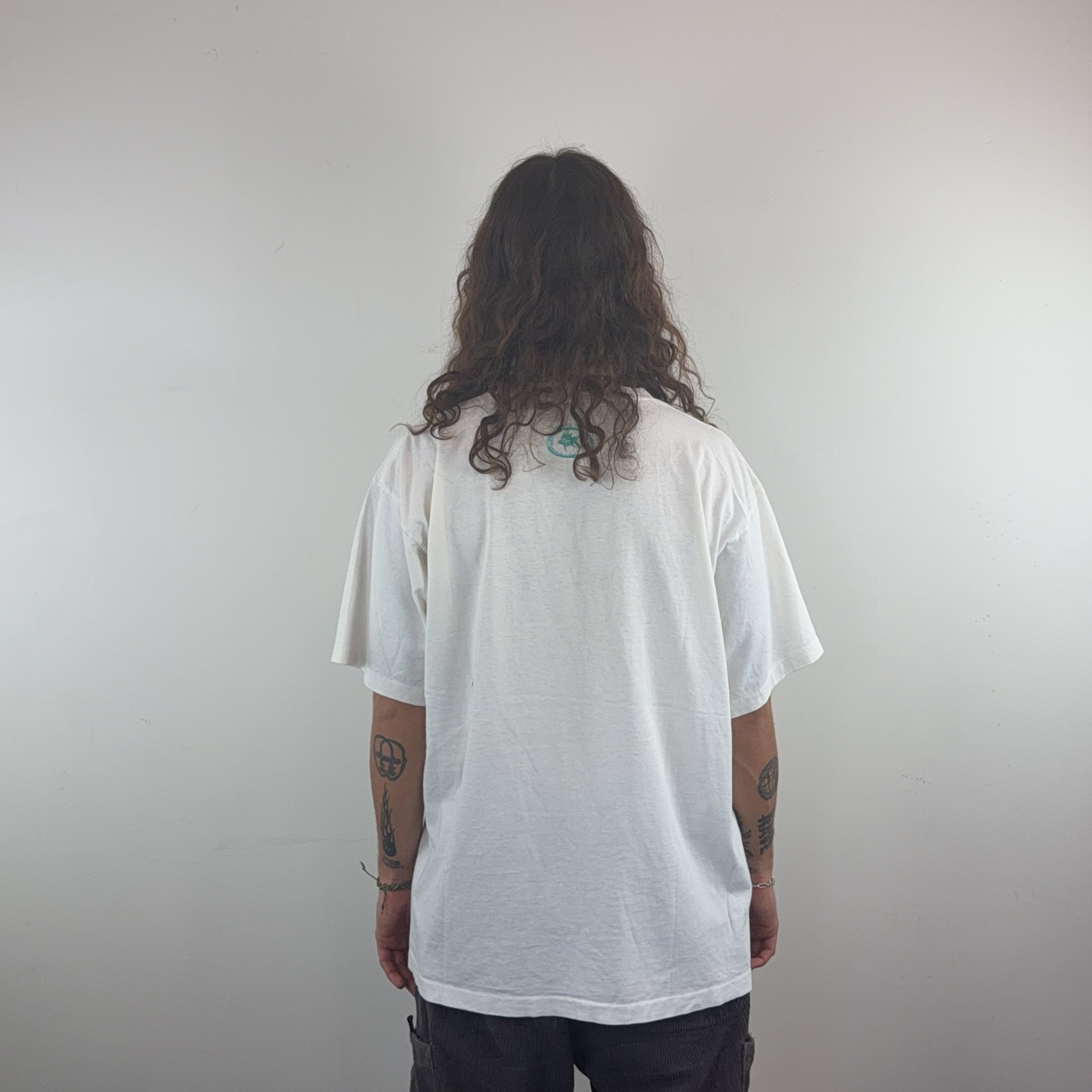 GRAPHIC VINTAGE TEE - X LARGE