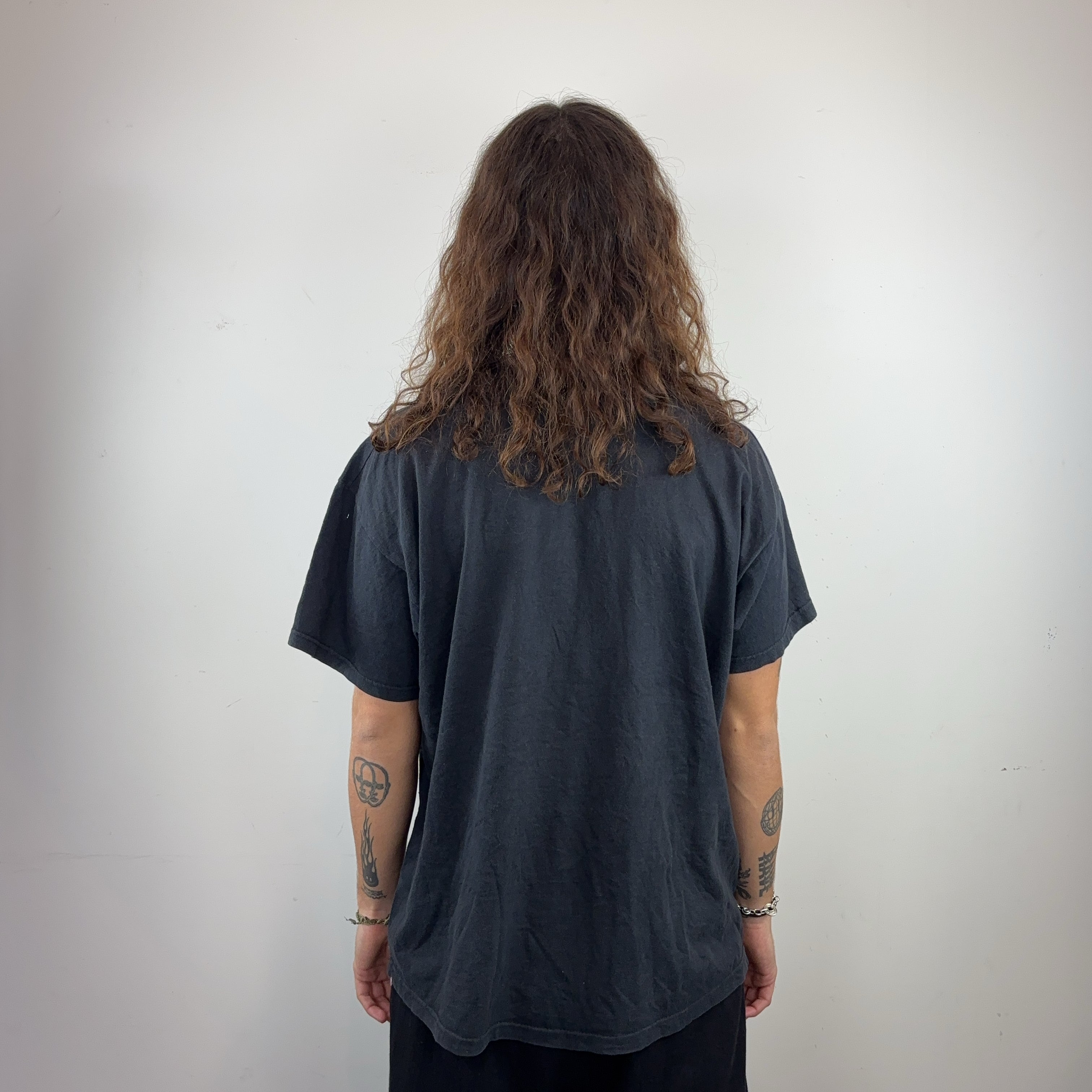 ADIDAS TEE - MEDIUM