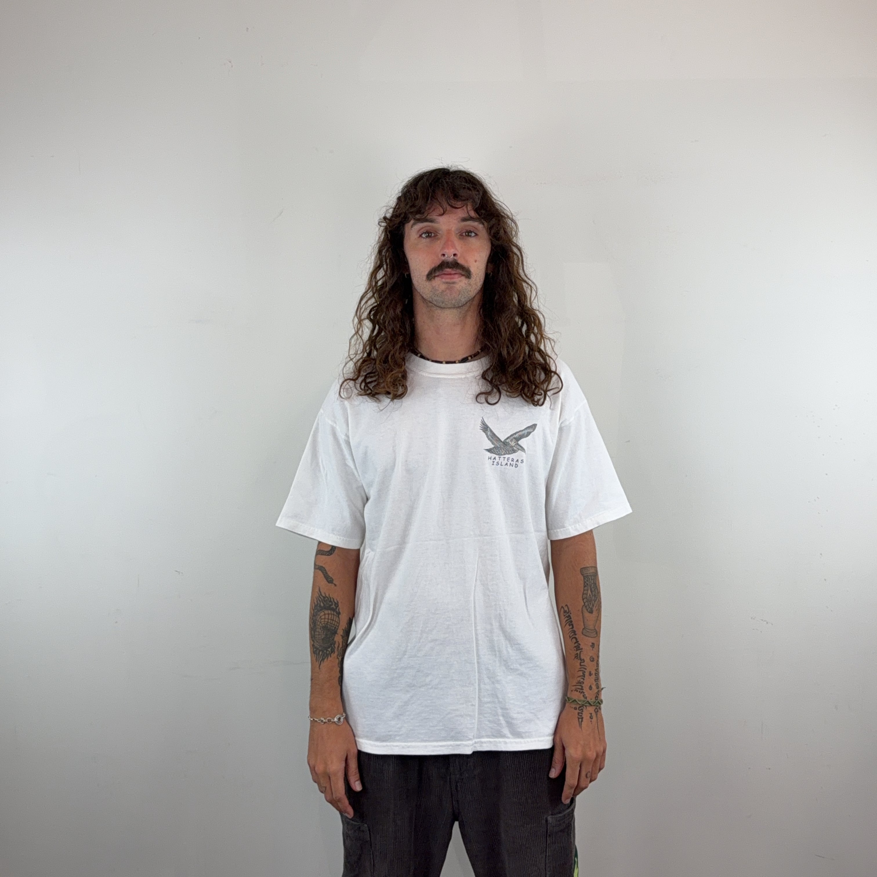 'HATTERAS ISLAND' GRAPHIC TEE - LARGE