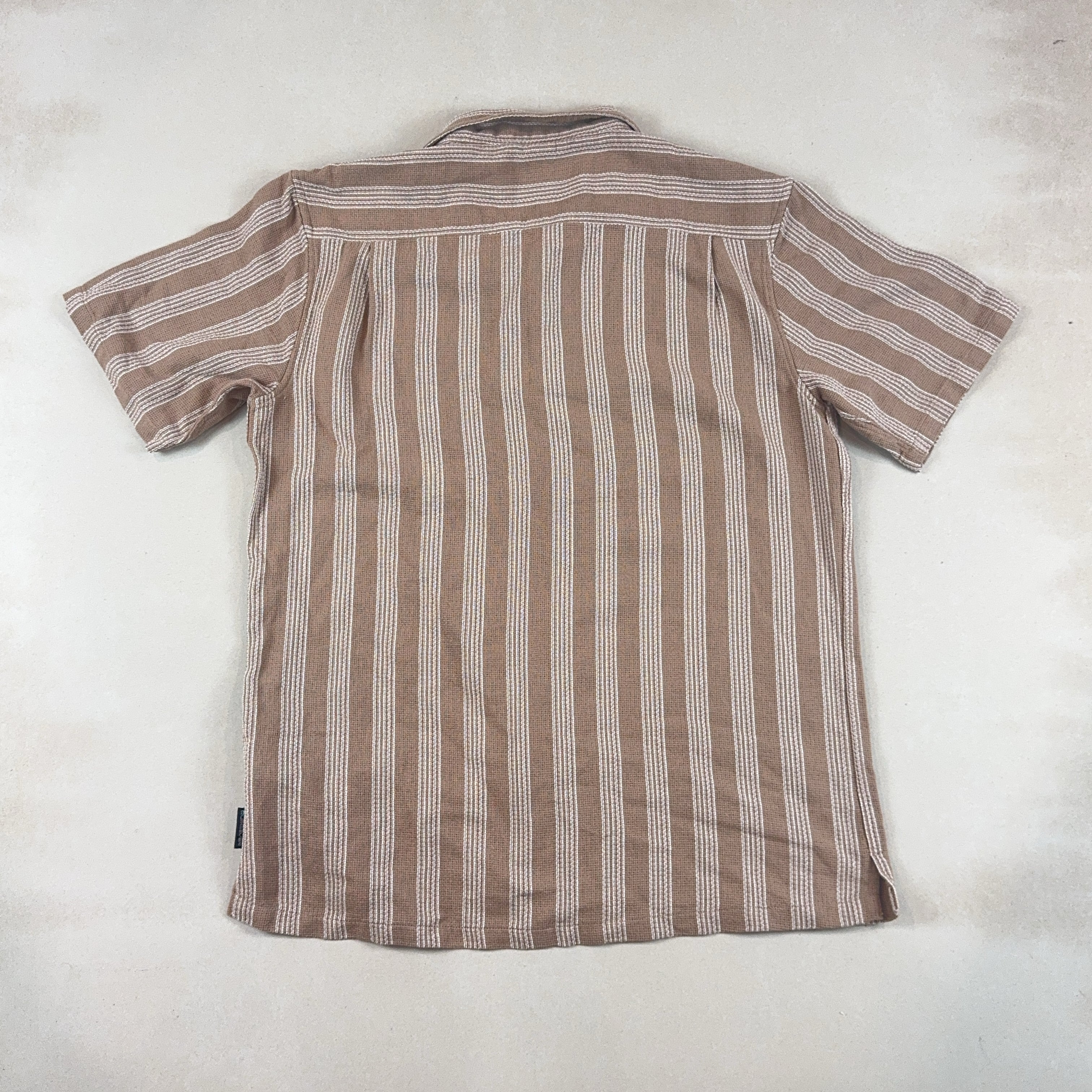 QUIKSILVER SHIRT - LARGE