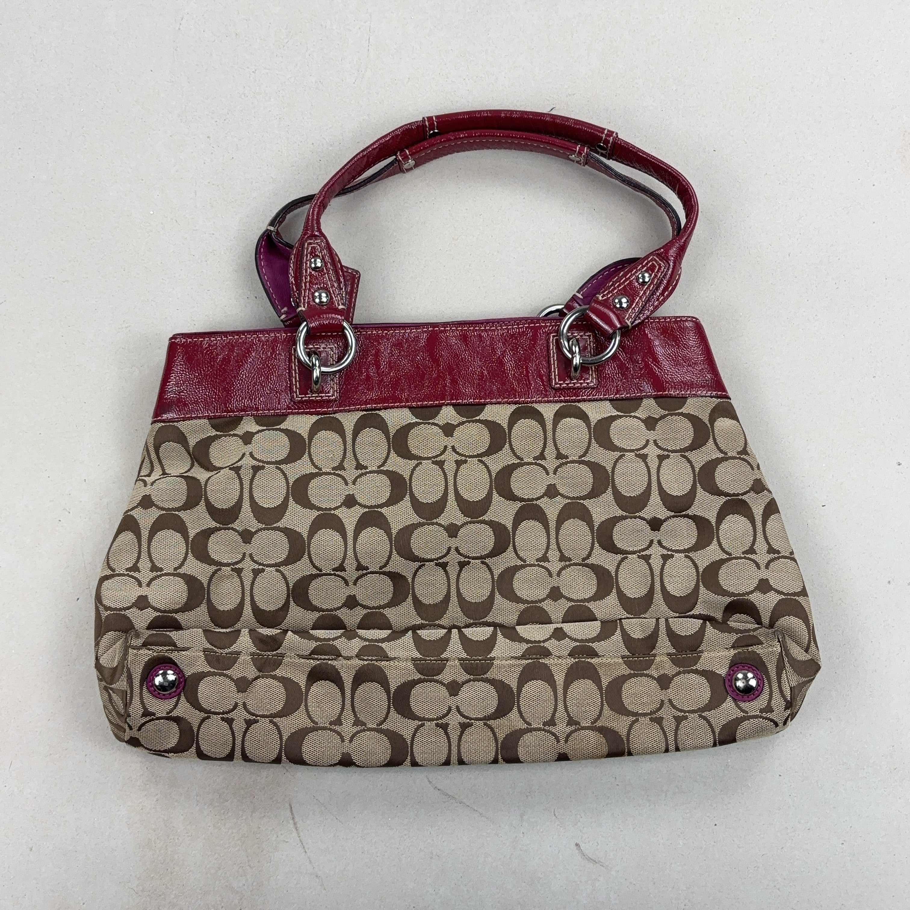 COACH HANDBAG - MEDIUM