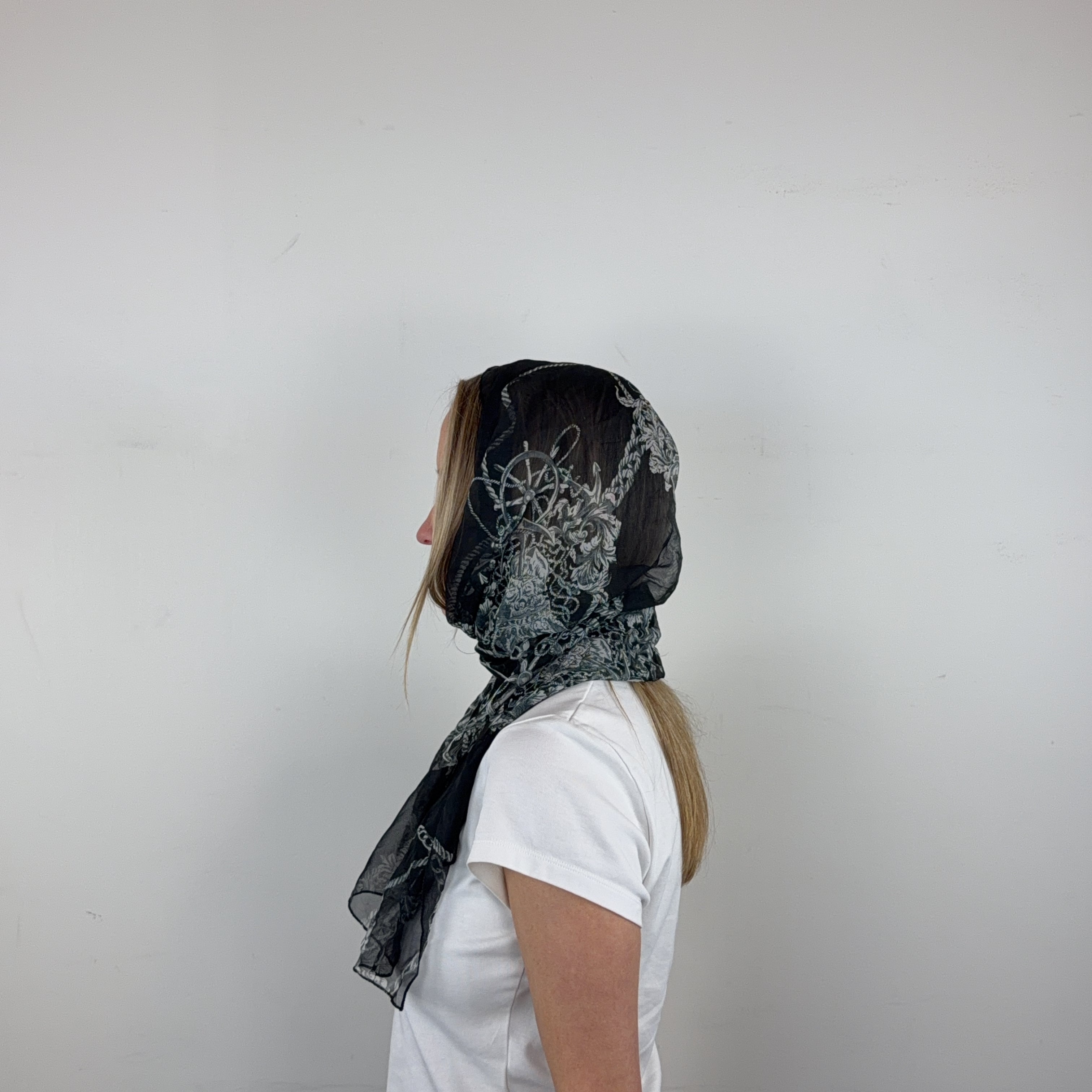 HEAD SCARF