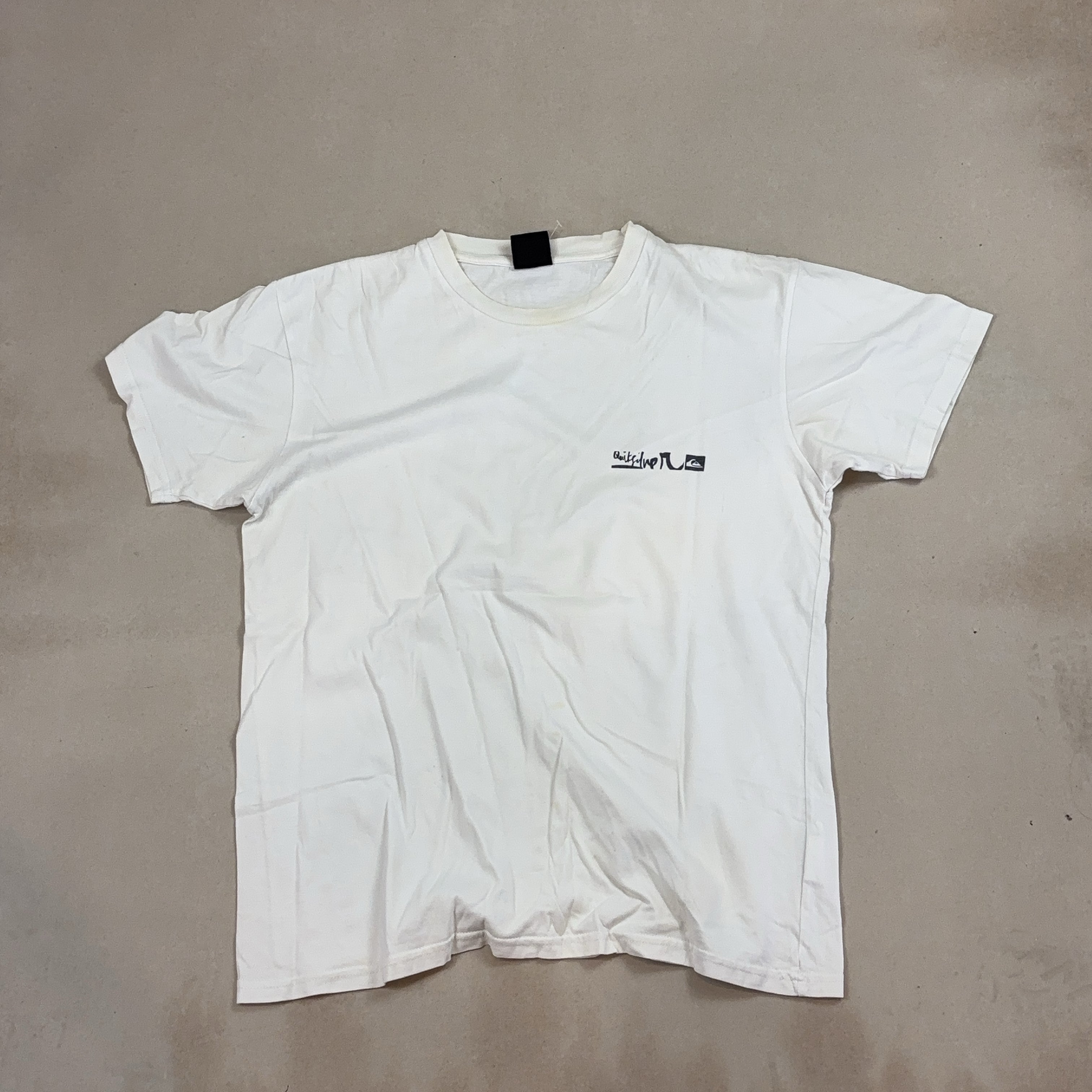 QUIKSILVER TEE - MEDIUM