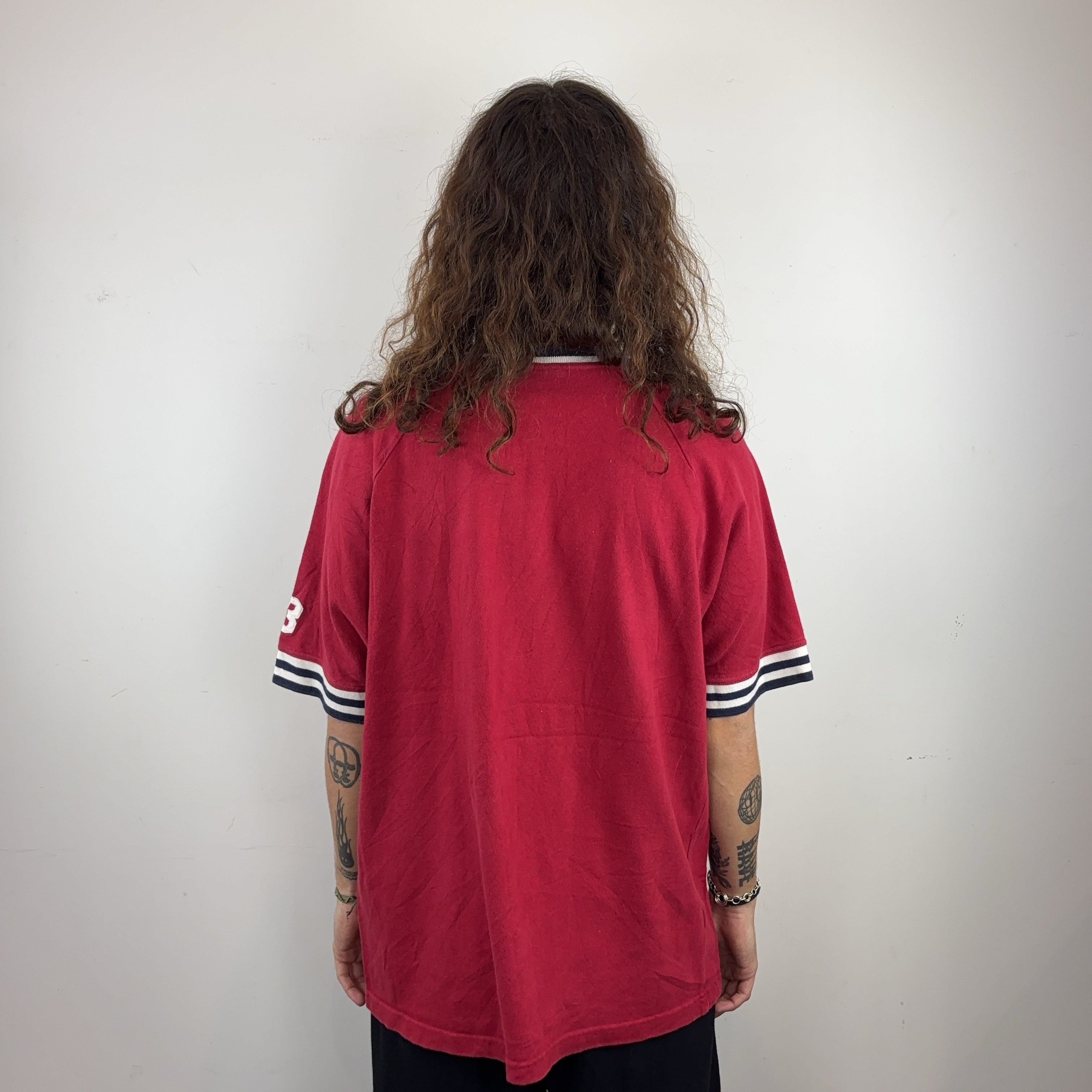 OLD NAVY TEE - LARGE