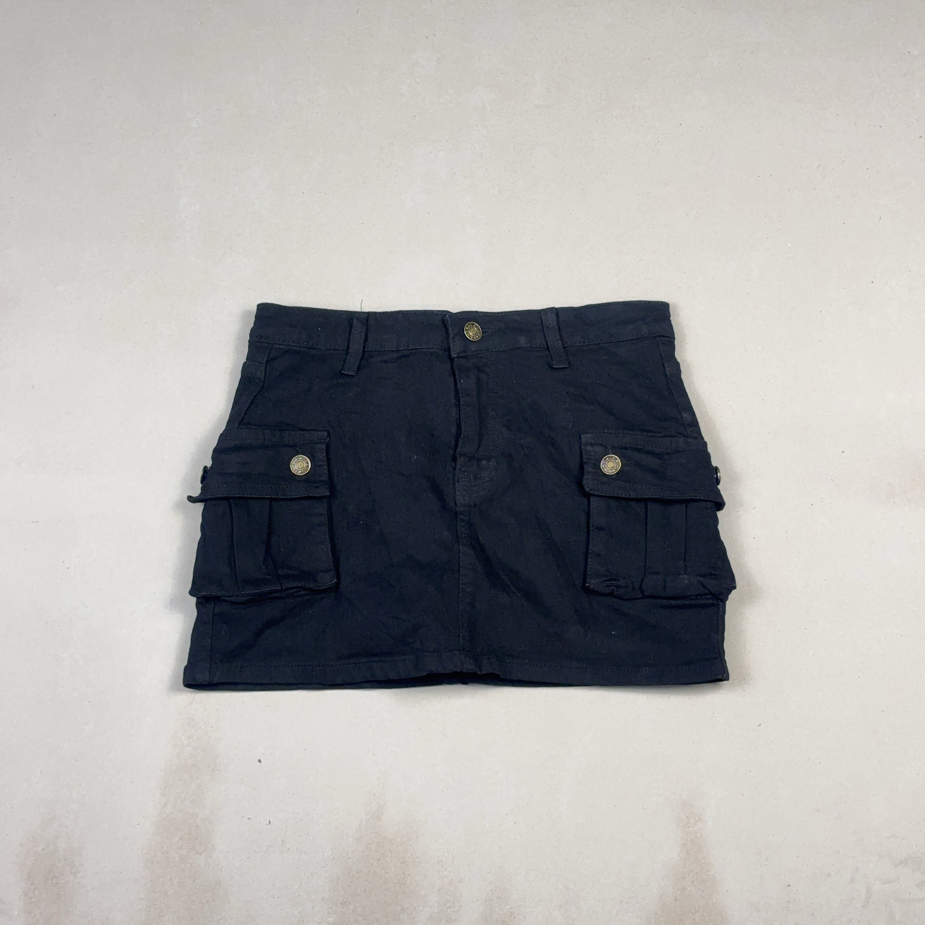 VINTAGE BLACK DENIM SKIRT - SMALL