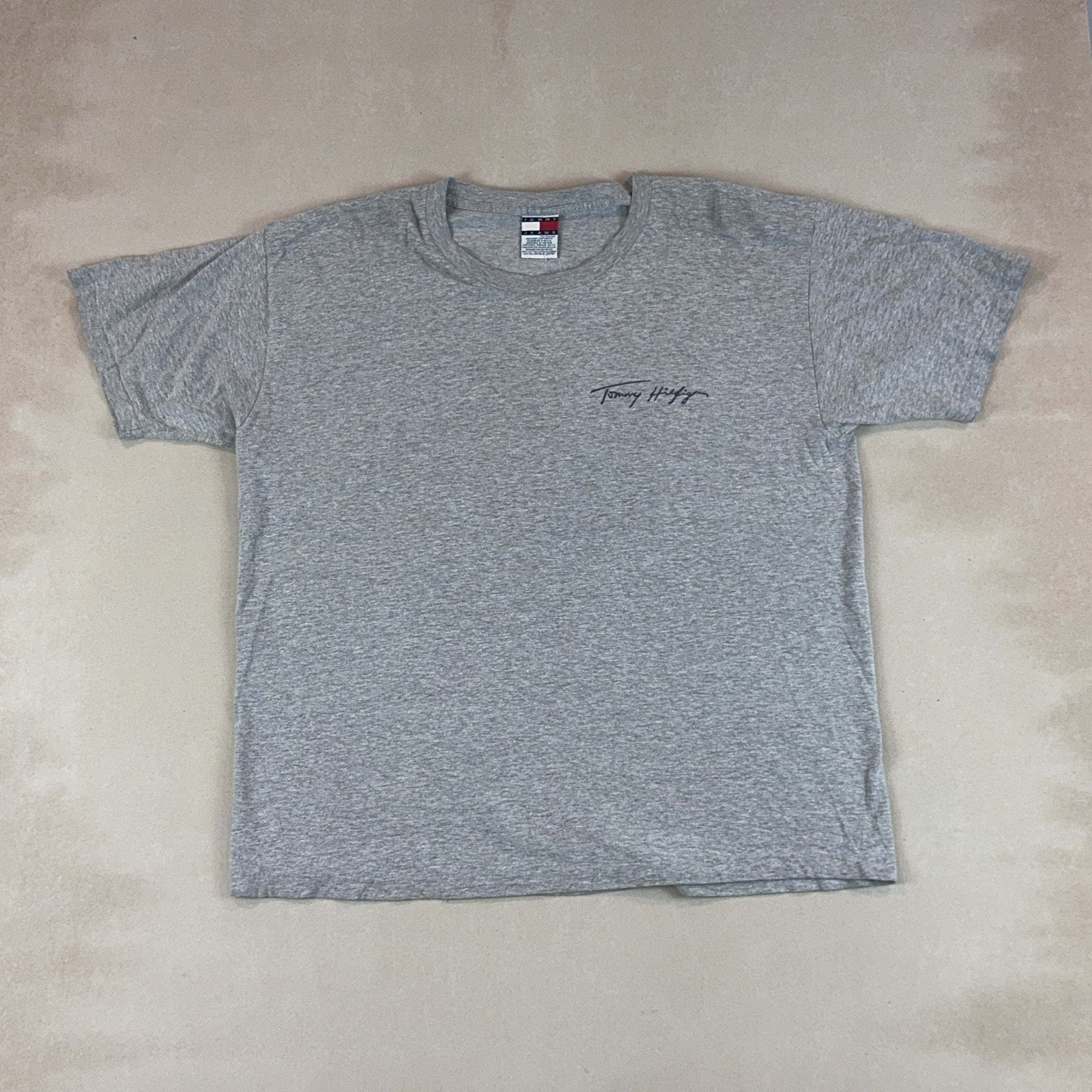 TOMMY HILFIGER TEE - 2X LARGE