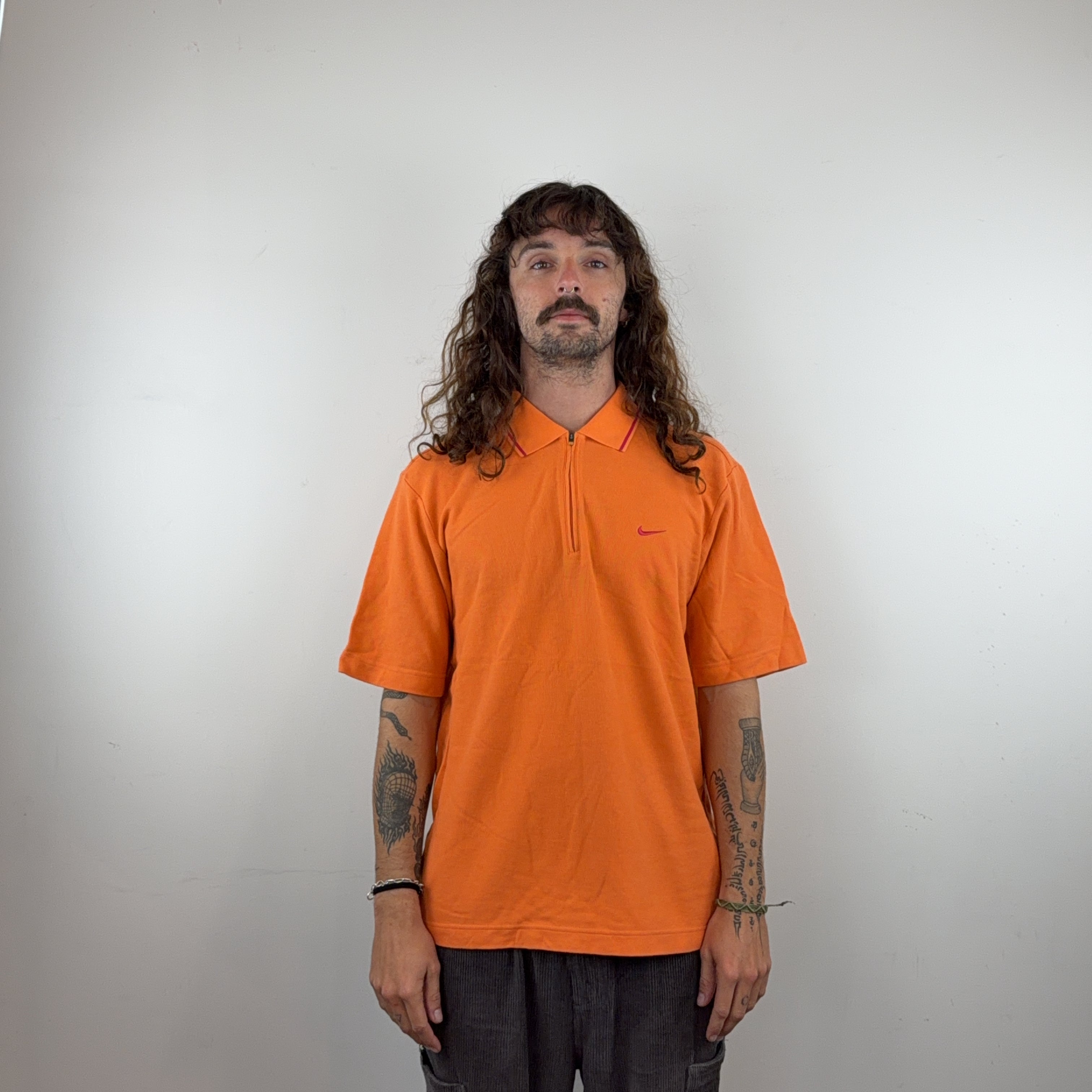 NIKE SHIRT - LARGE