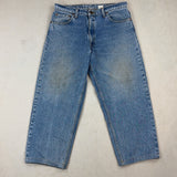LEVI'S JEANS - MEDIUM