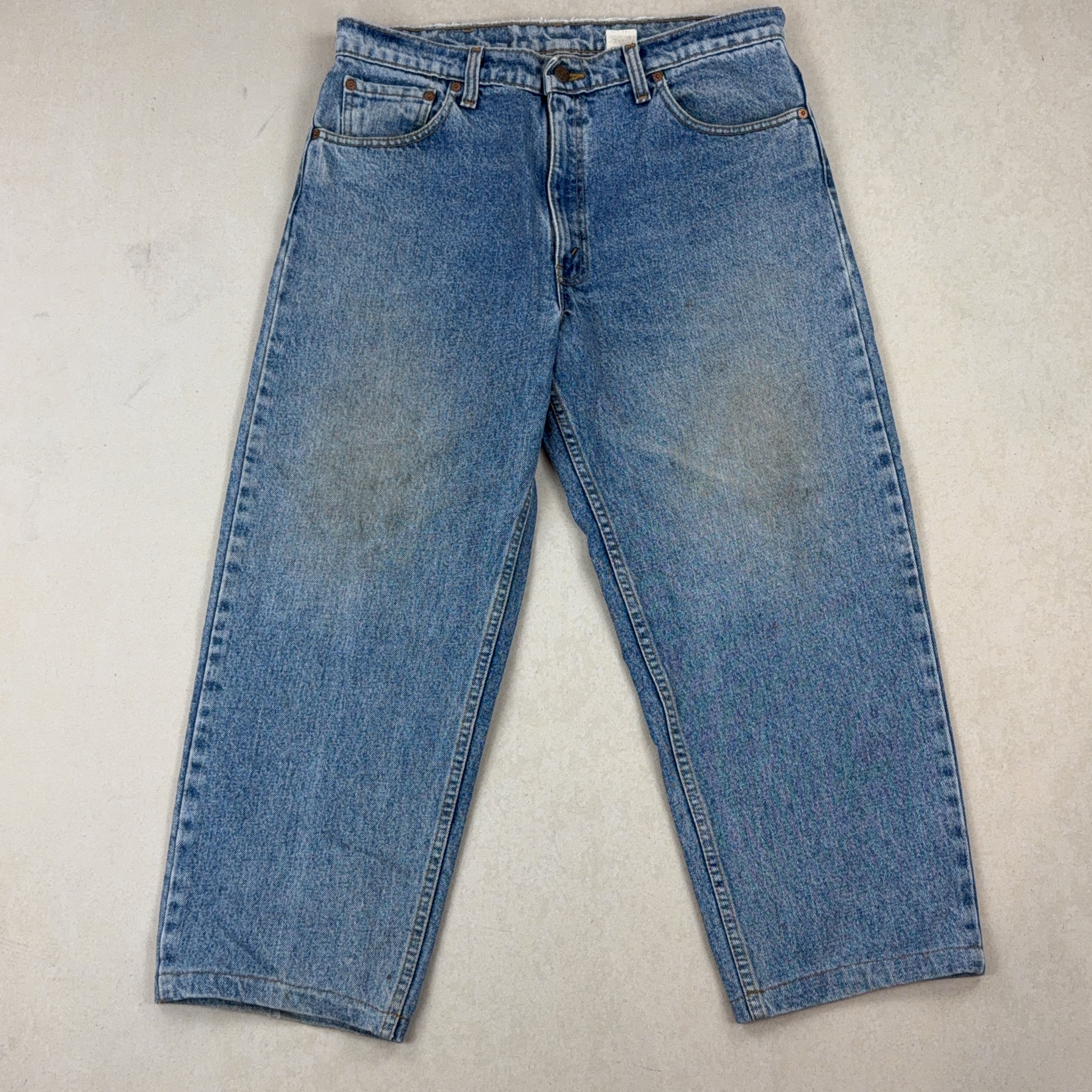 LEVI'S JEANS - MEDIUM