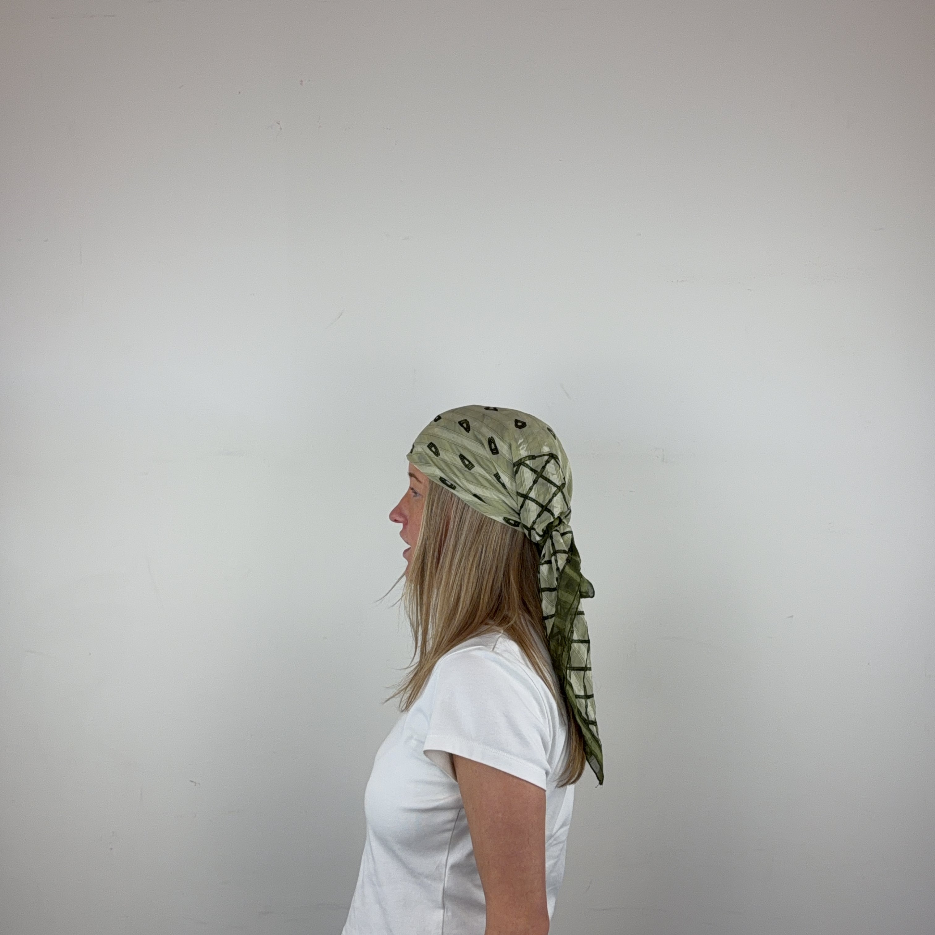 HEAD SCARF