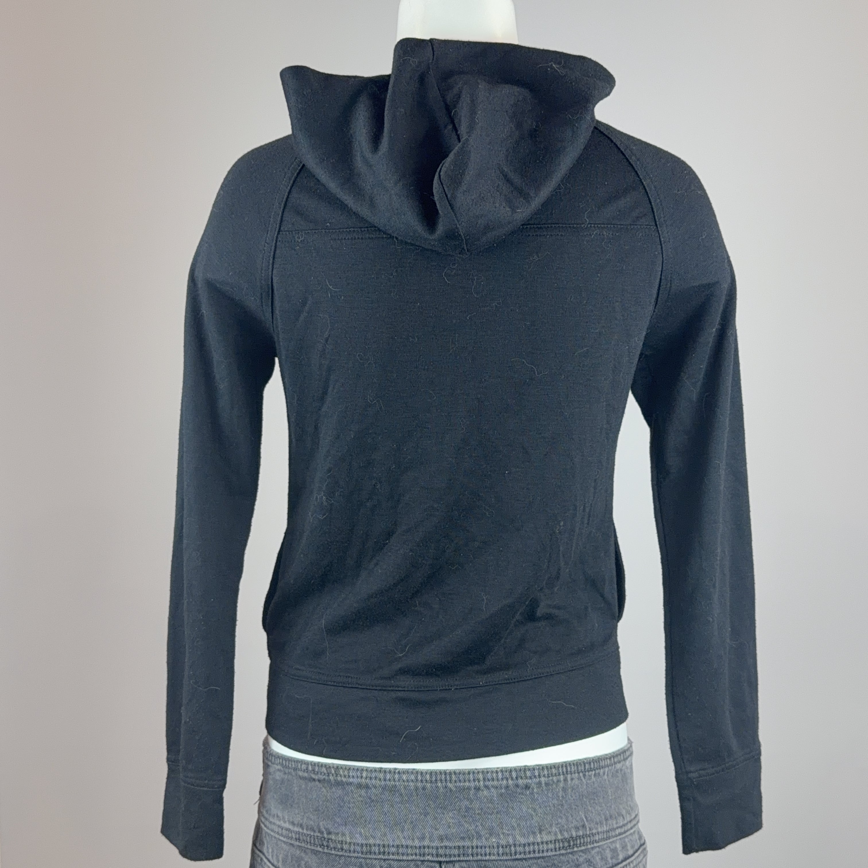VINTAGE HOODIE - MEDIUM