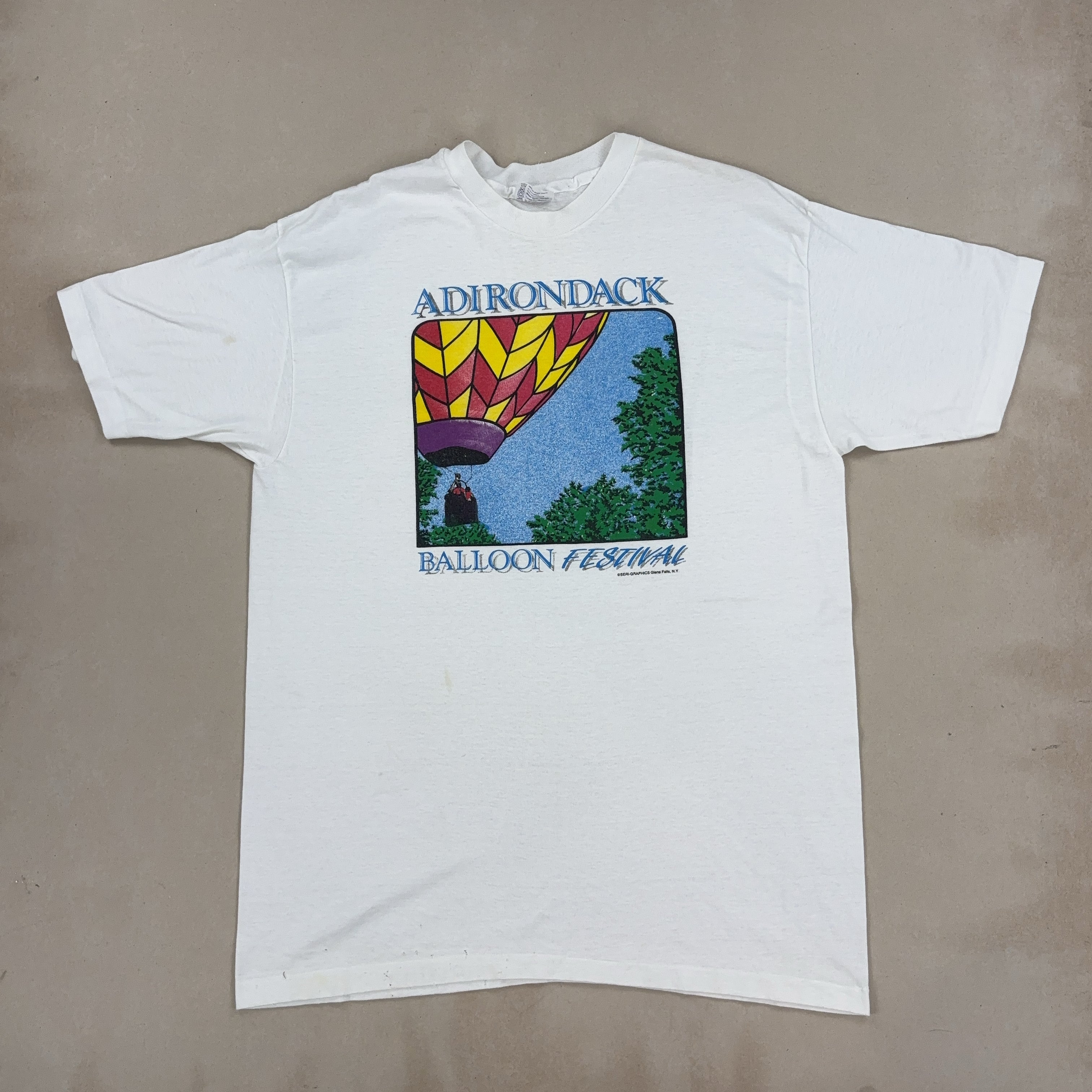 GRAPHIC WHITE TEE - LARGE
