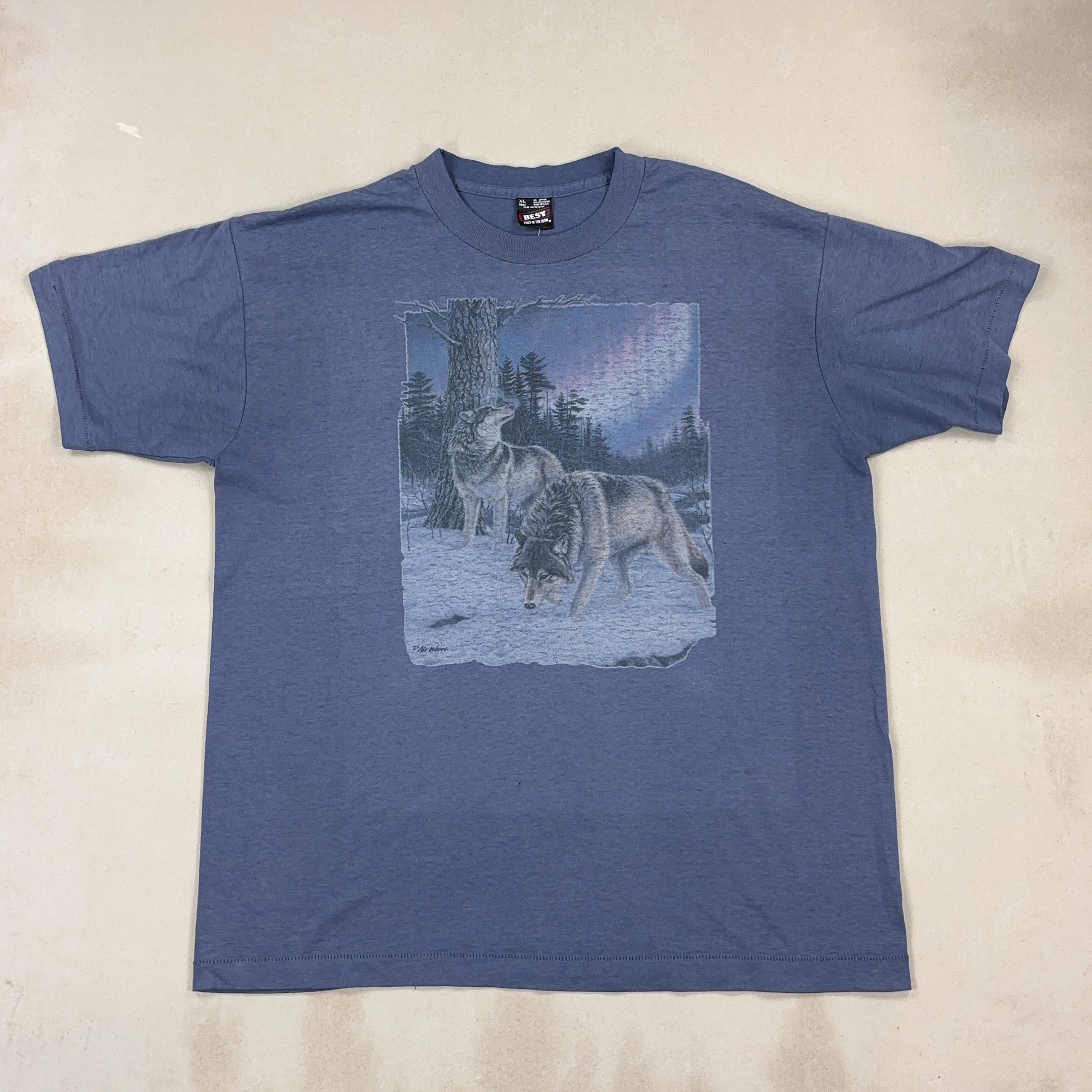 WOLVES GRAPHIC TEE - LARGE