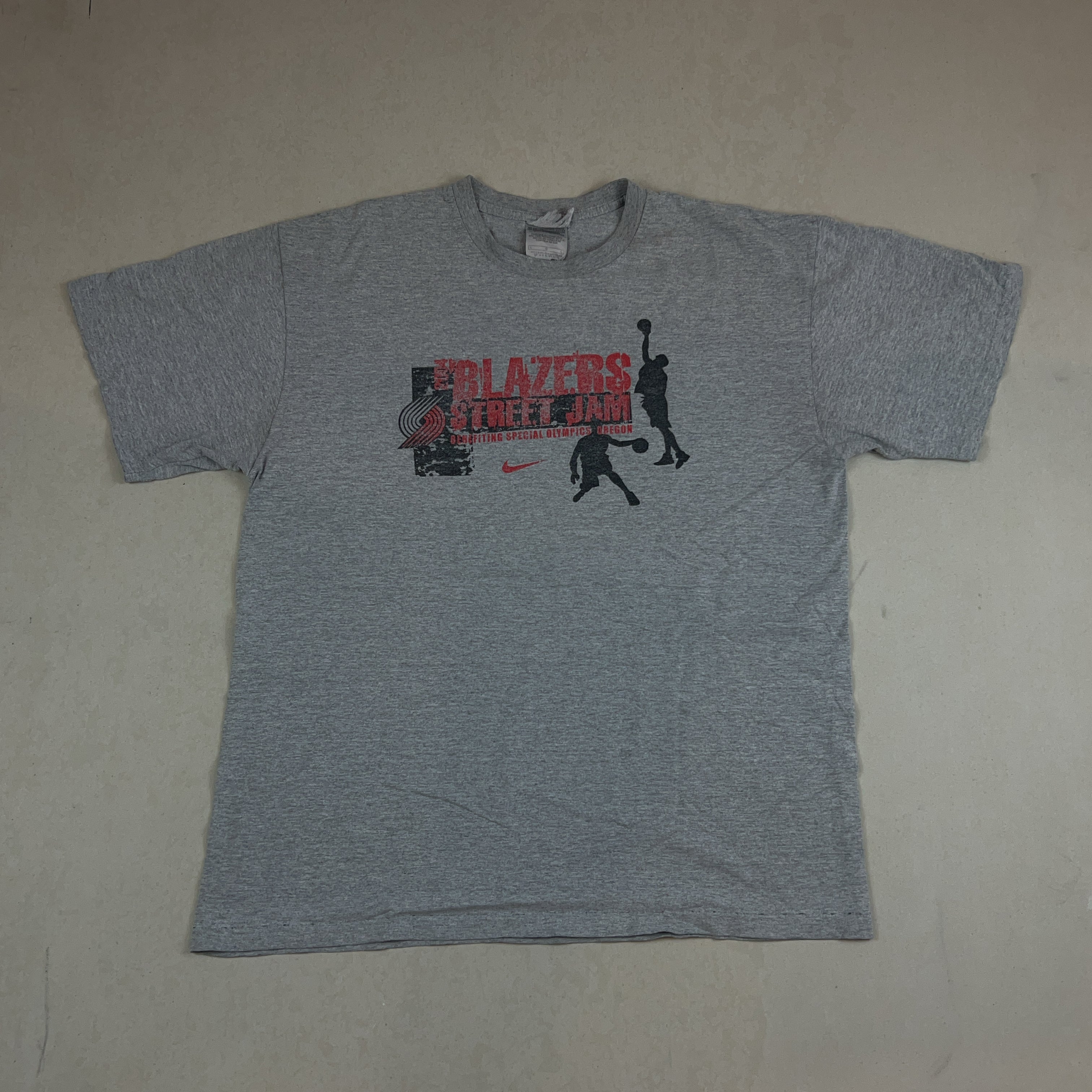 NIKE TEE - LARGE