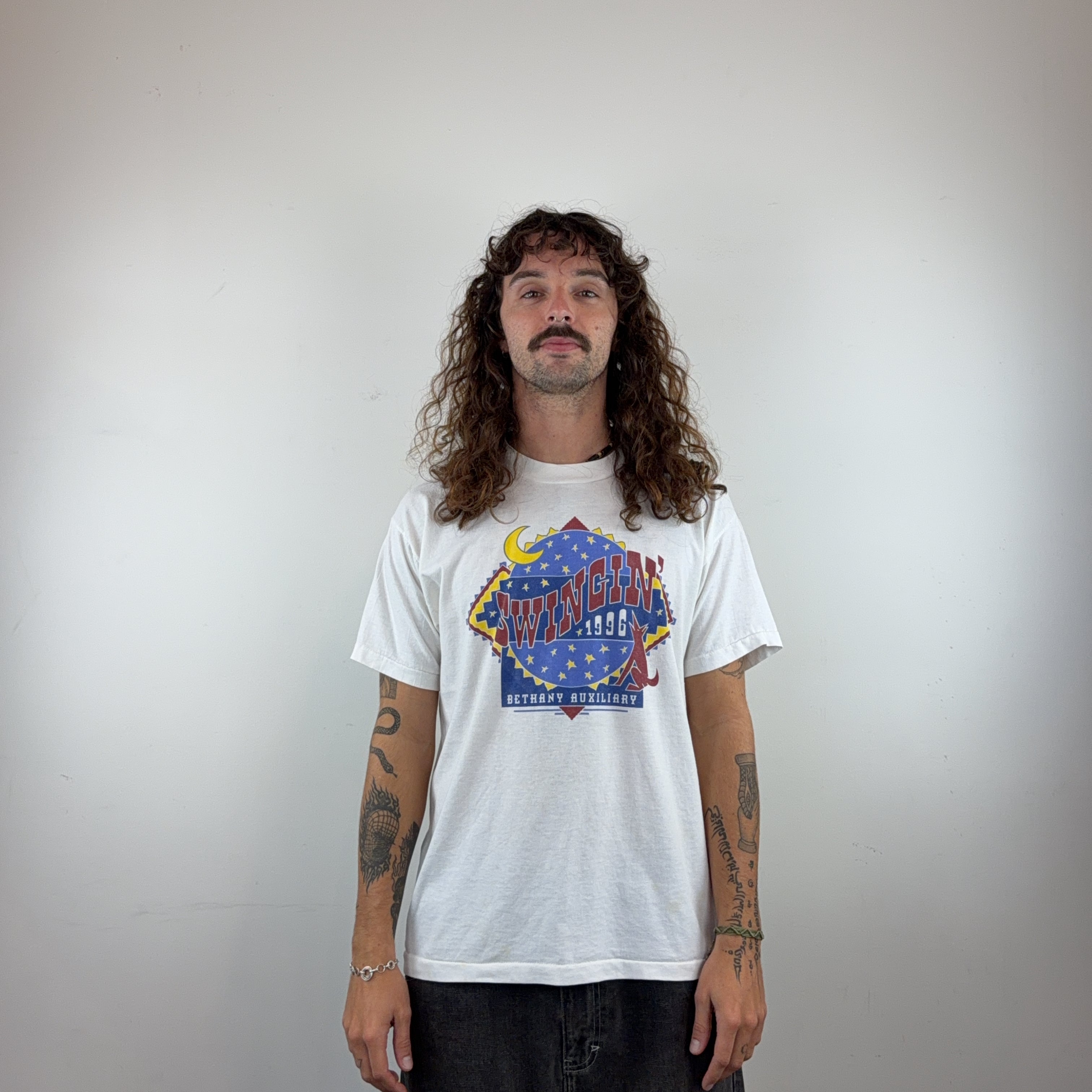 WHITE GRAPHIC TEE - LARGE