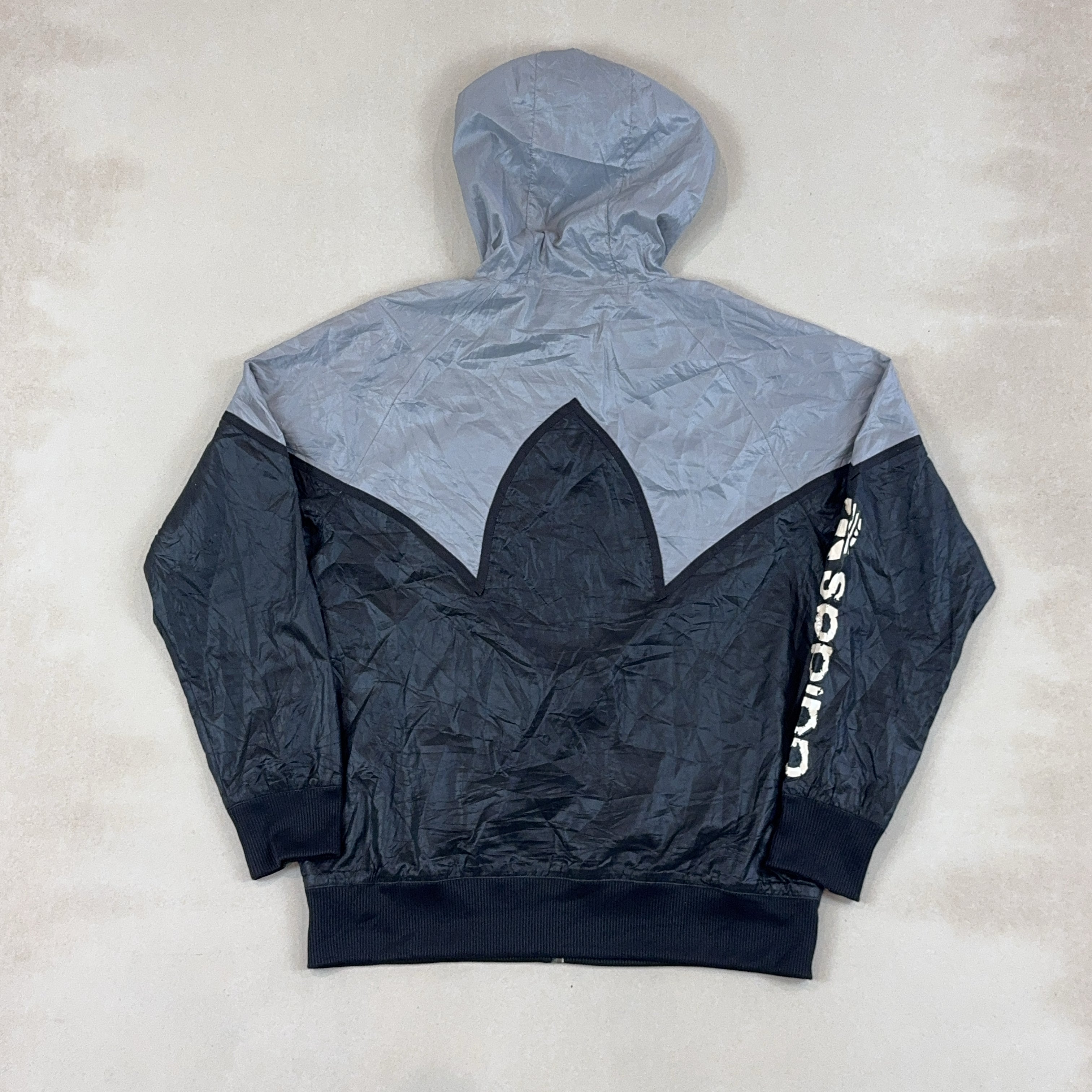 ADIDAS WIND BREAKER - LARGE